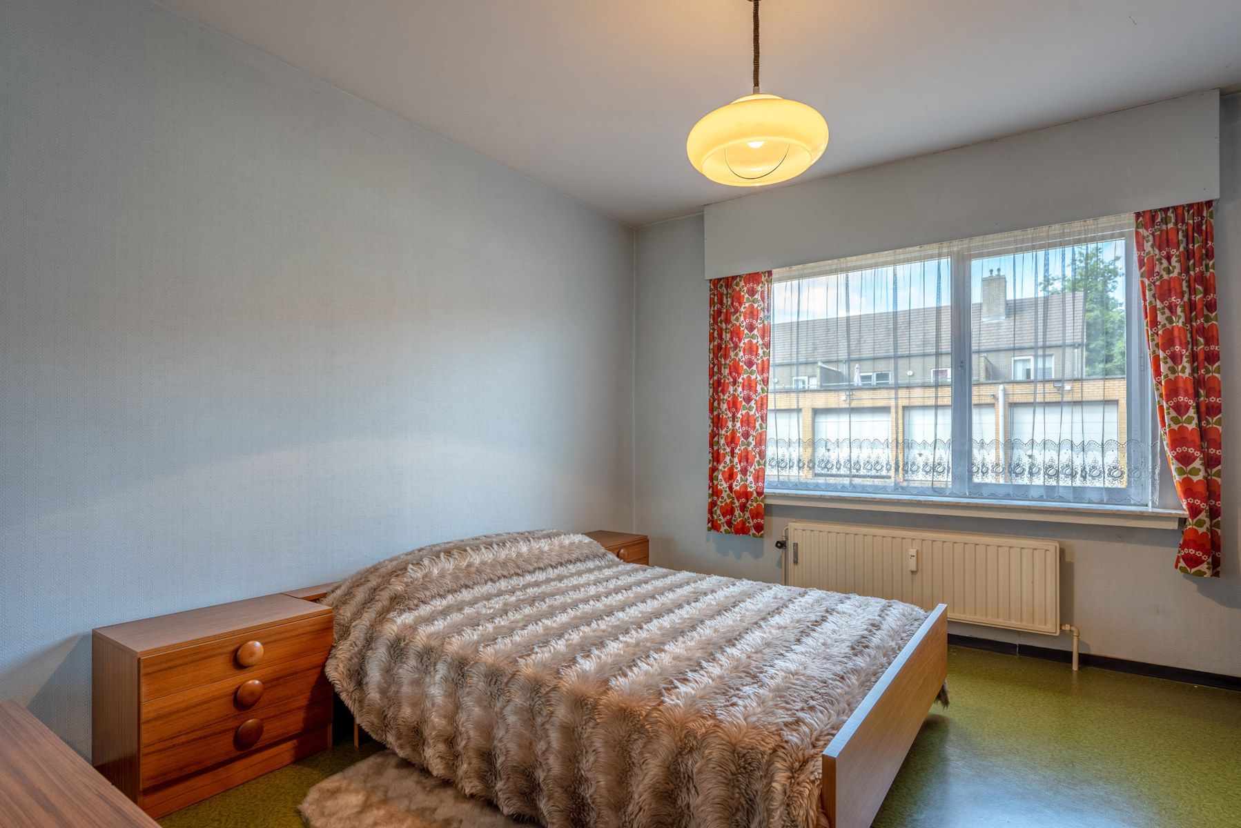 Gelijkvloerse studio met potentieel in rustige woonwijk! foto 7
