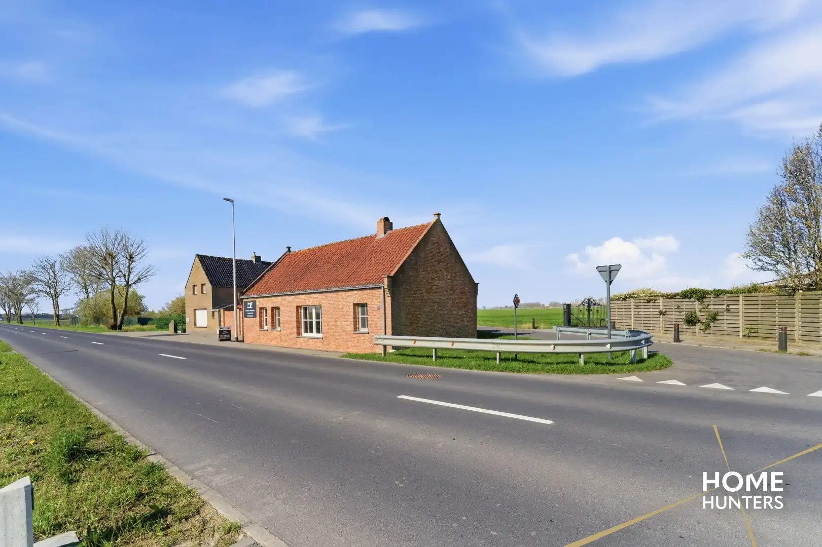 Instapklare hoekwoning in het rustige Leffinge! foto 19