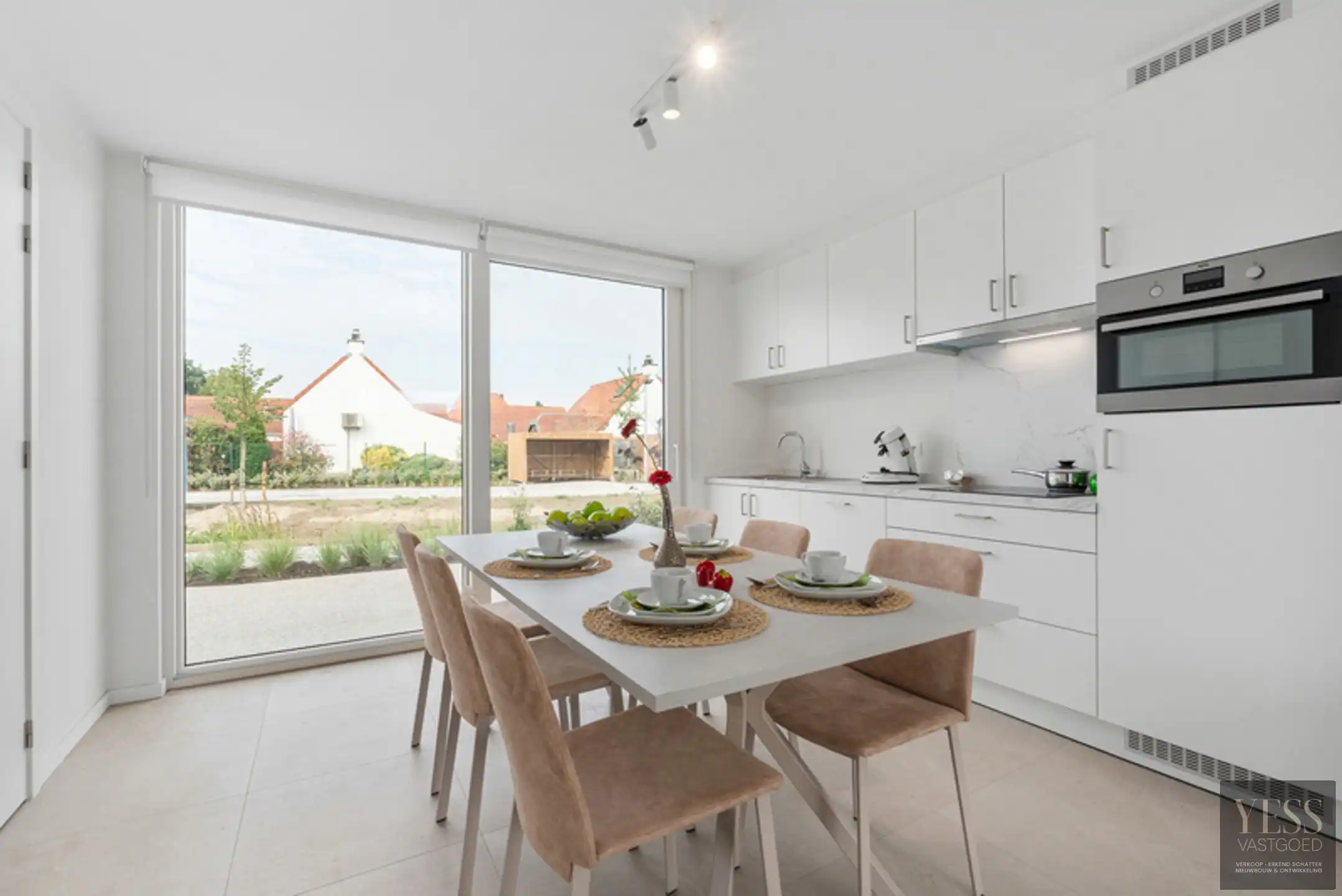 Instapklare vakantiewoningen, eigen gebruik of investering! foto 11
