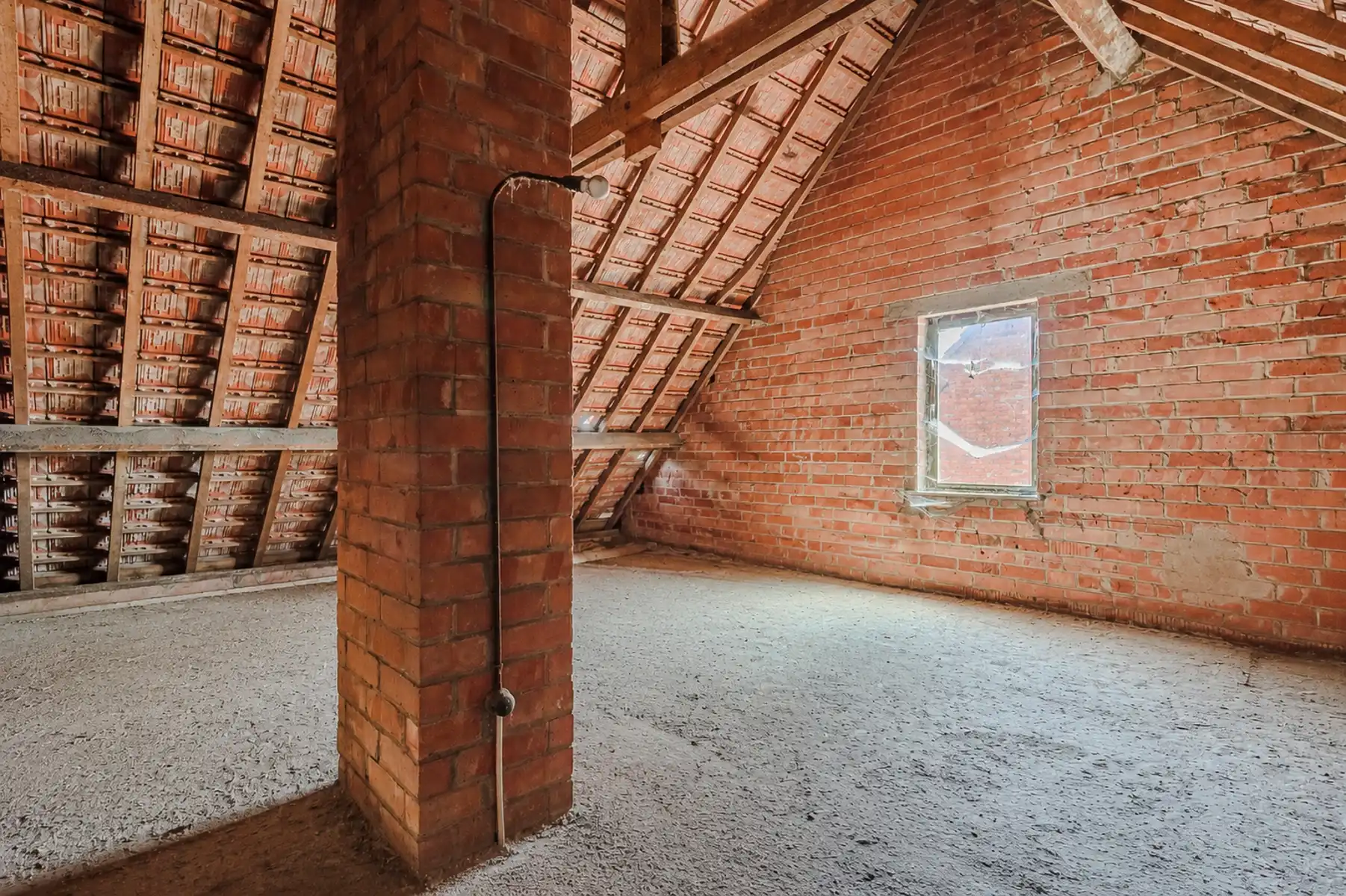 Karaktervolle te renoveren halfopen bebouwing op toplocatie foto 21
