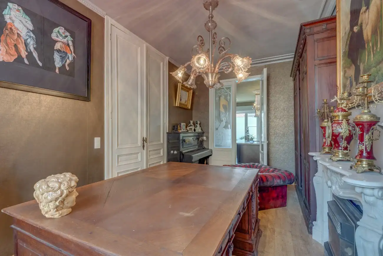 Karaktervolle herenwoning in Belle-Epoquestijl vlakbij zee en strand te Heist. foto 2