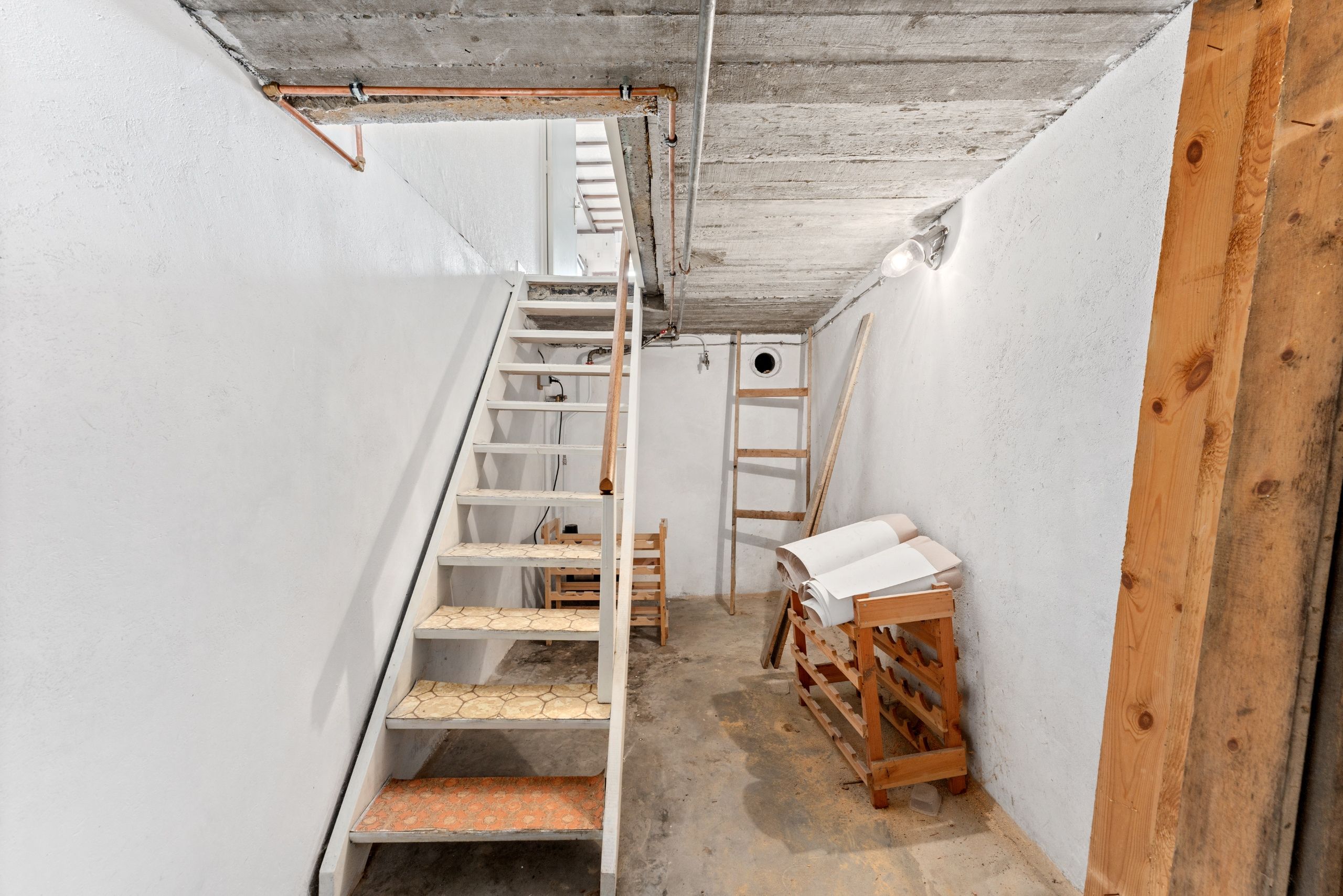 Charmante op te frissen woning met atelier in residentiële buurt foto 22