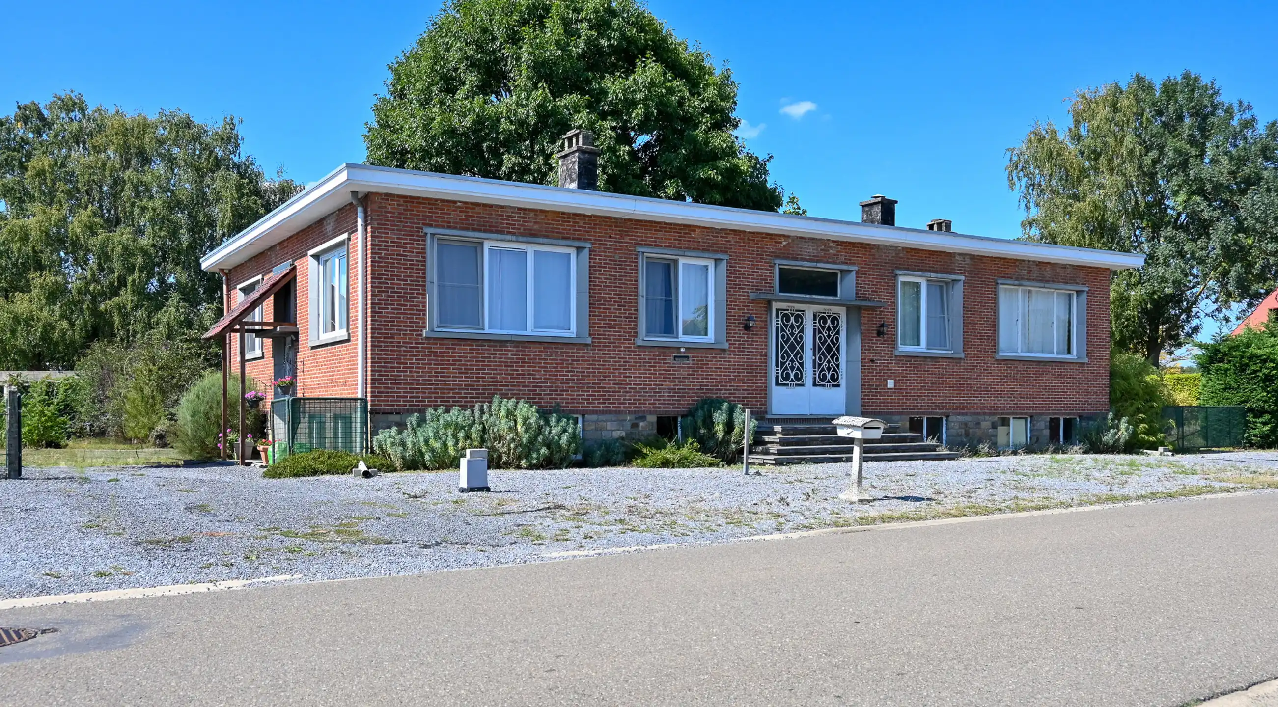 Huis te koop foto {{pictureIndex}}