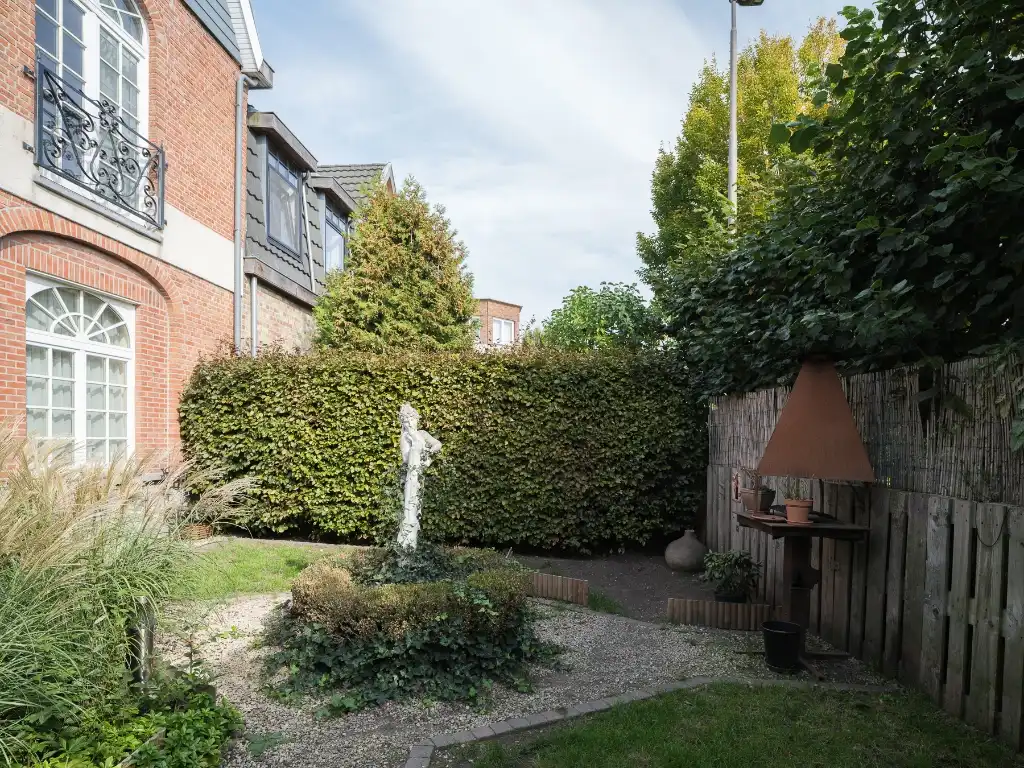 Sint-Amandsberg. Op te frissen directeurswoning met bijhorend magazijn en afzonderlijke loft op een boogscheut van het centrum van Gent. foto 14