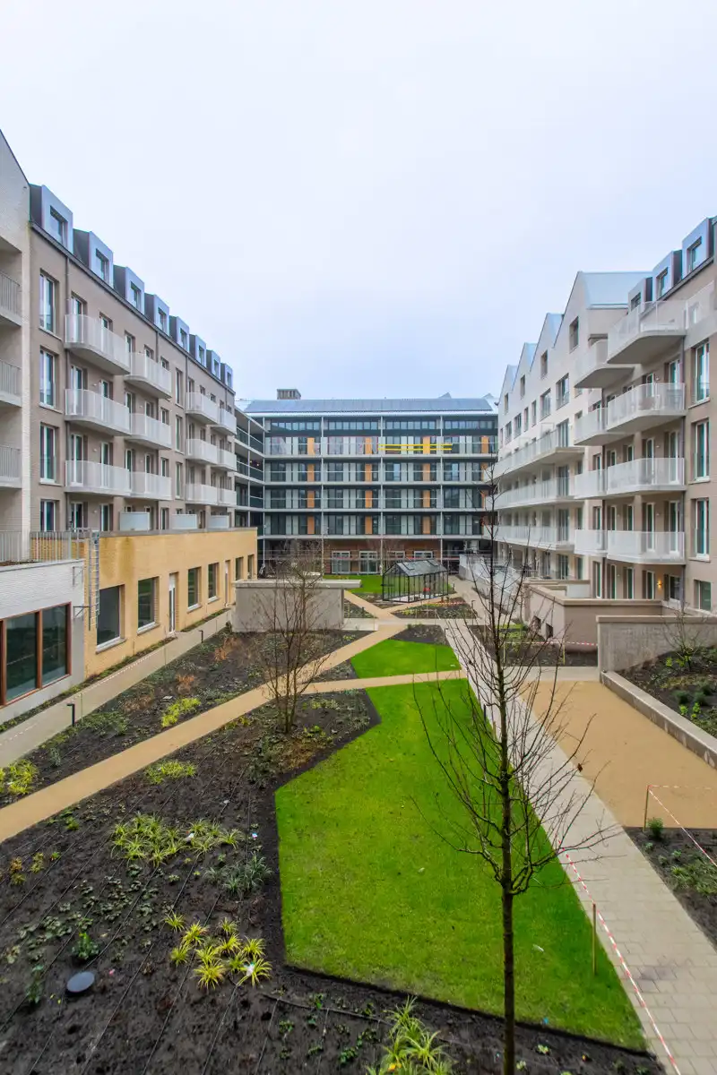 Prachtig Modern nieuwbouwappartement met 2slpk. en balkon foto 14