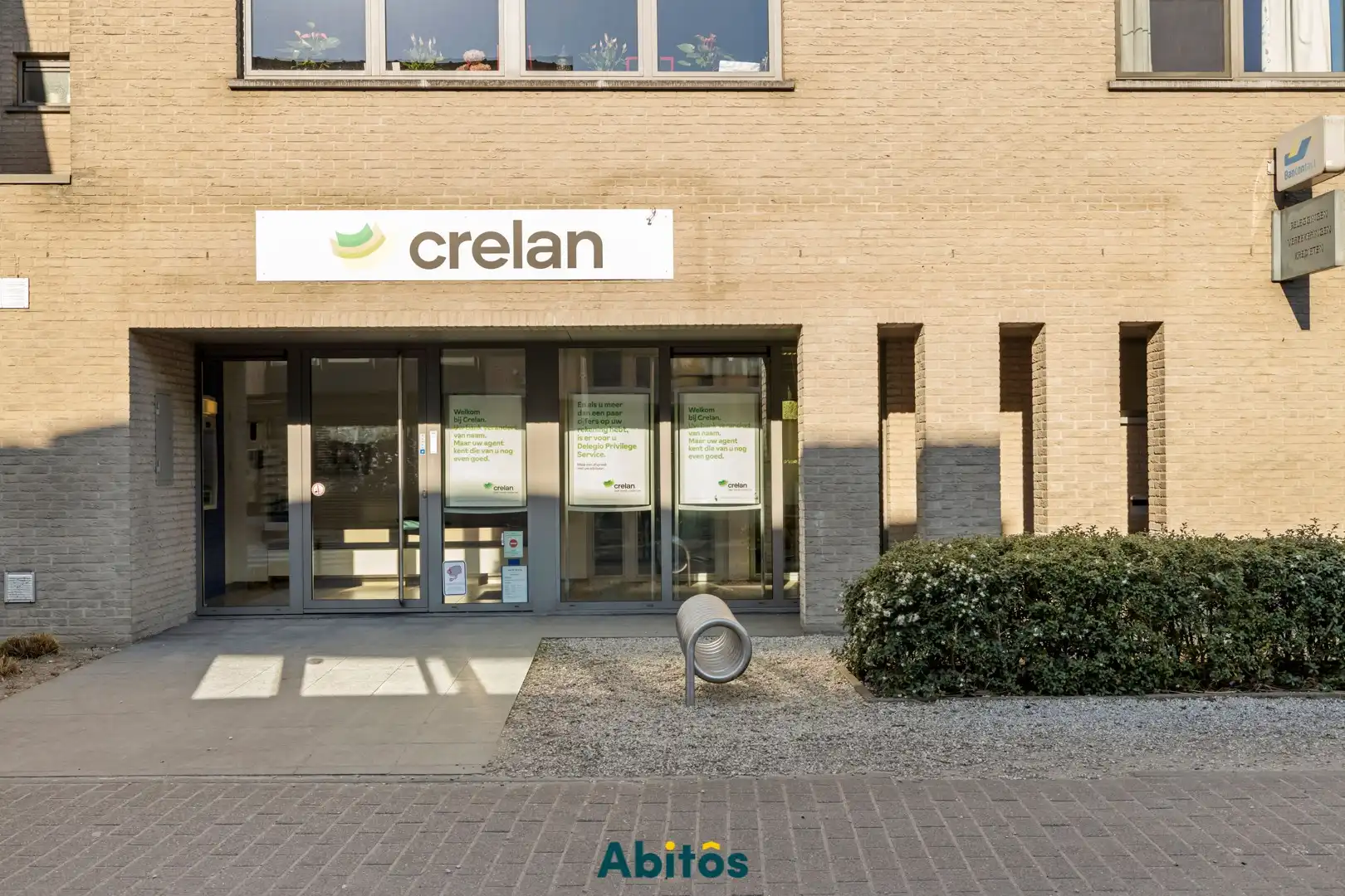 Commercieel gelegen handelspand of kantoorruimte in het hart van Landegem foto 14