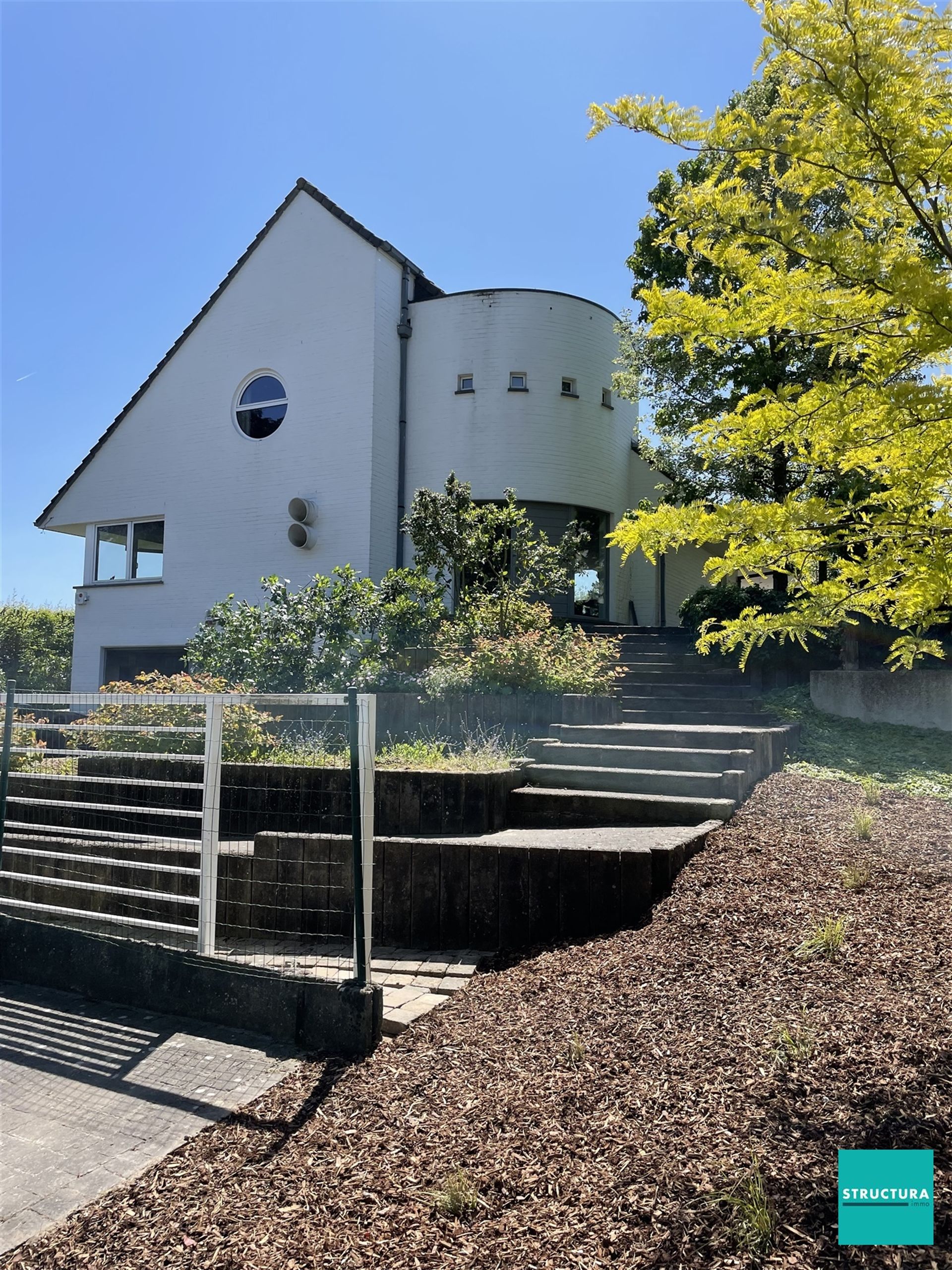 Prachtige villa met 4 slaapkamers foto 2