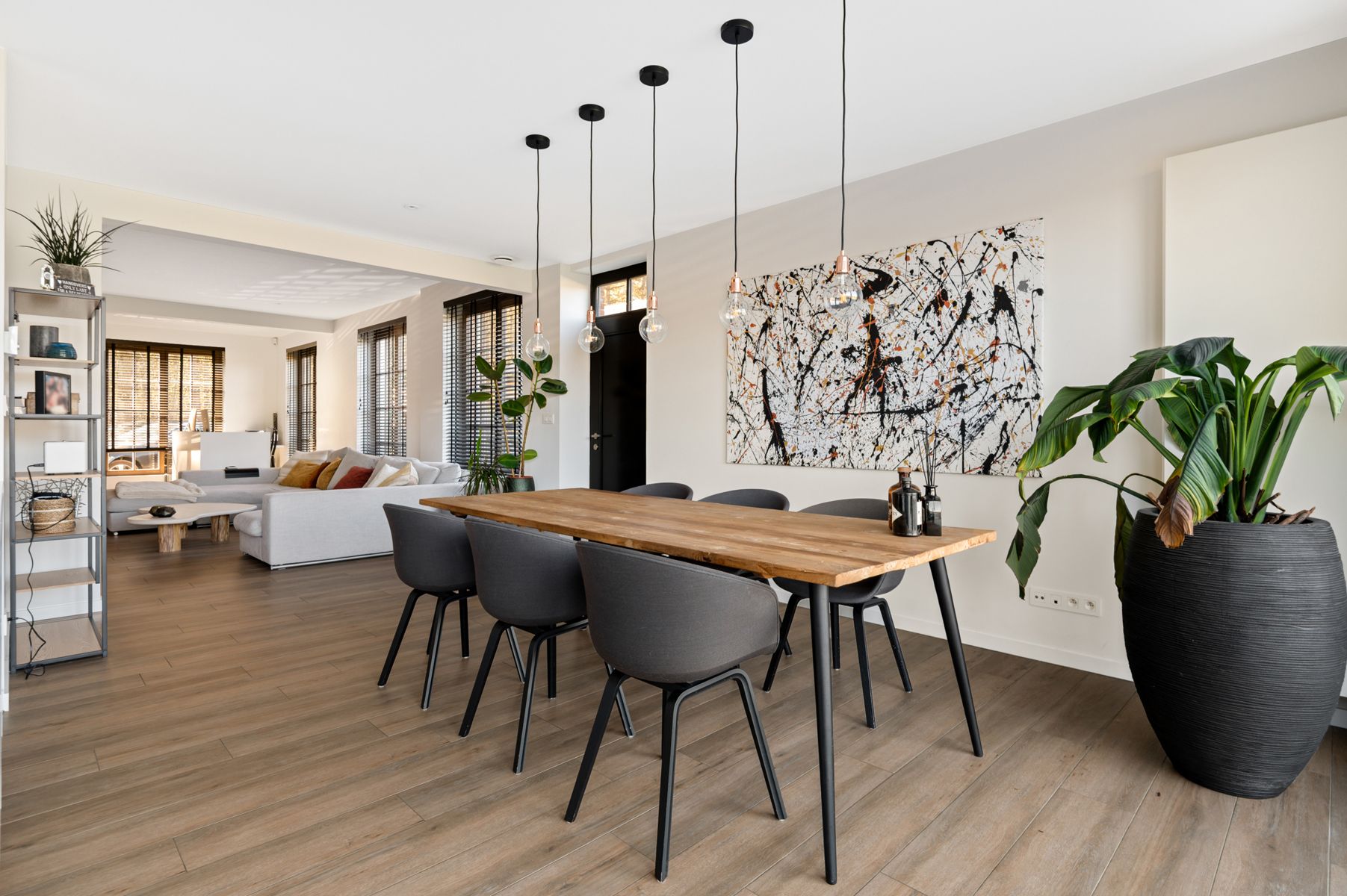 Recente energiezuinige koppelvilla op ca. 1000 m² foto 12