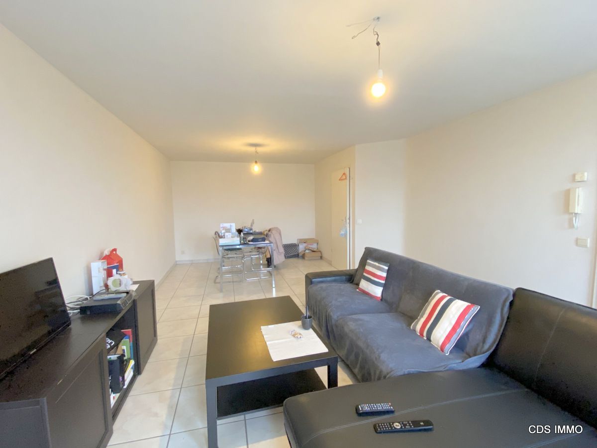 APPARTEMENT TEGENOVER HET SPEELPLEIN ! foto 4