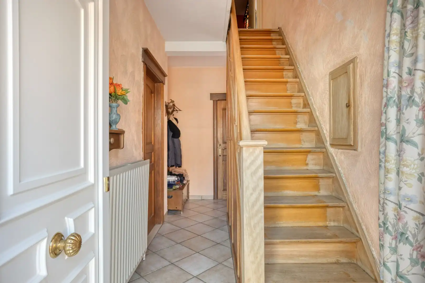 Woning met diepe tuin, garage en vernieuwd geïsoleerd dak, centrum Borgloon foto 4