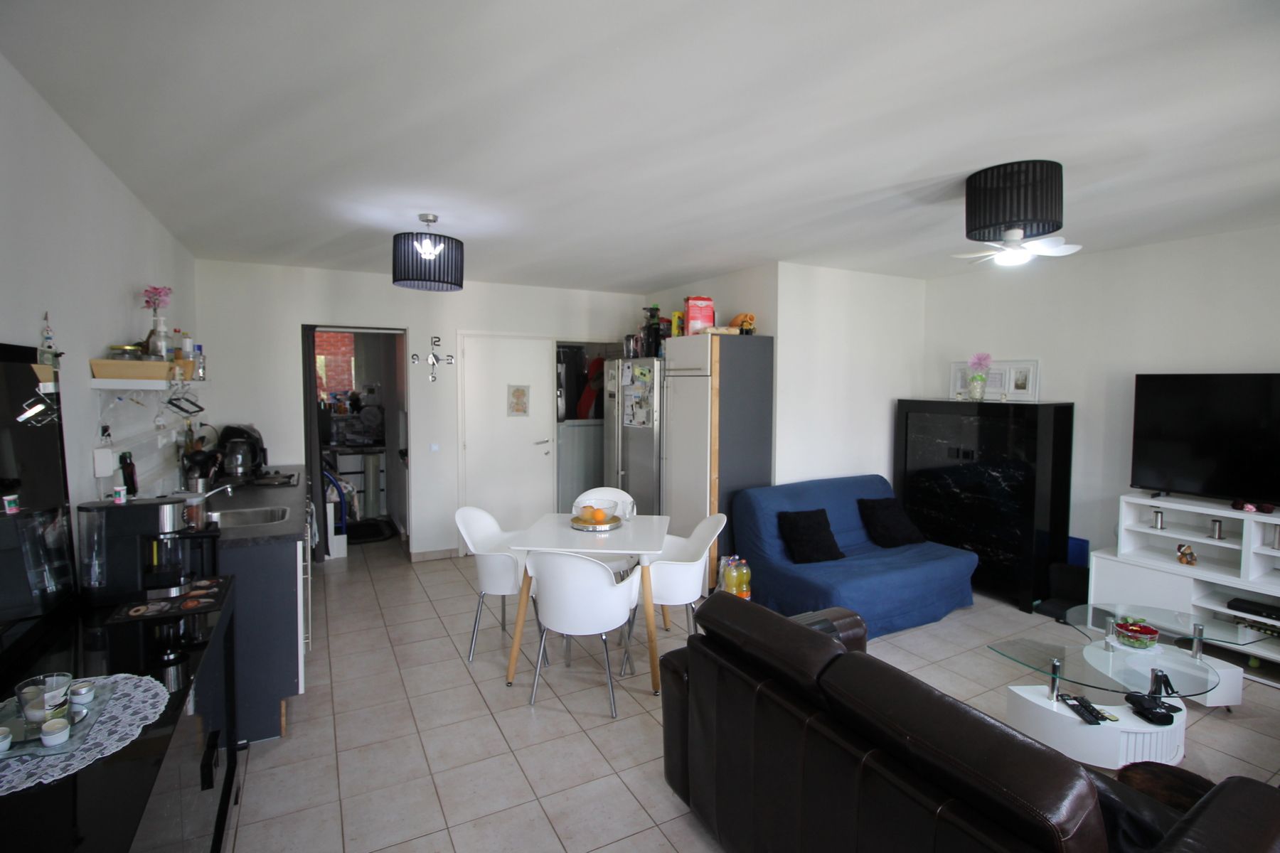 Appartement op de 3de verdieping met 2 slaapkamers en lift. foto 2