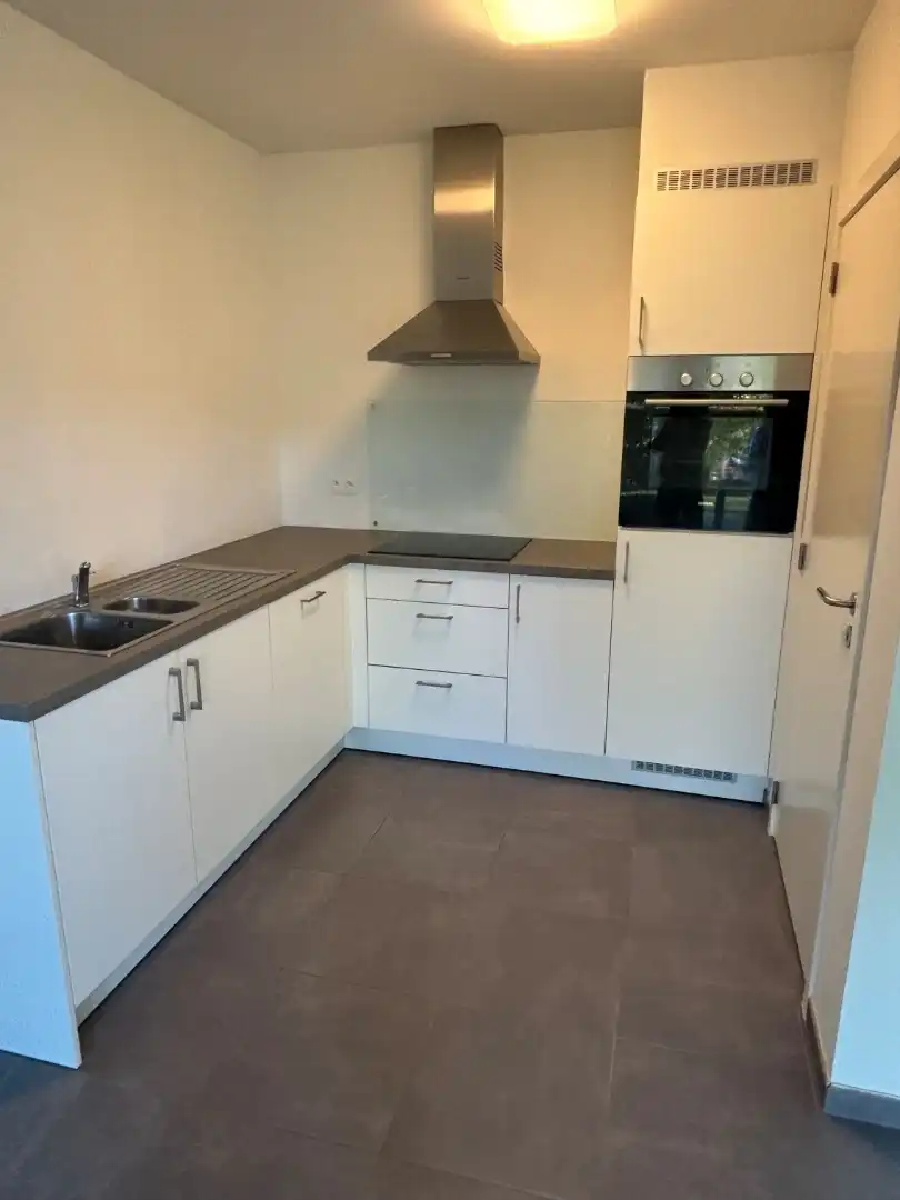 Gelijkvloers appartement met 2 slaapkamers en garage in de stadstuin foto 7