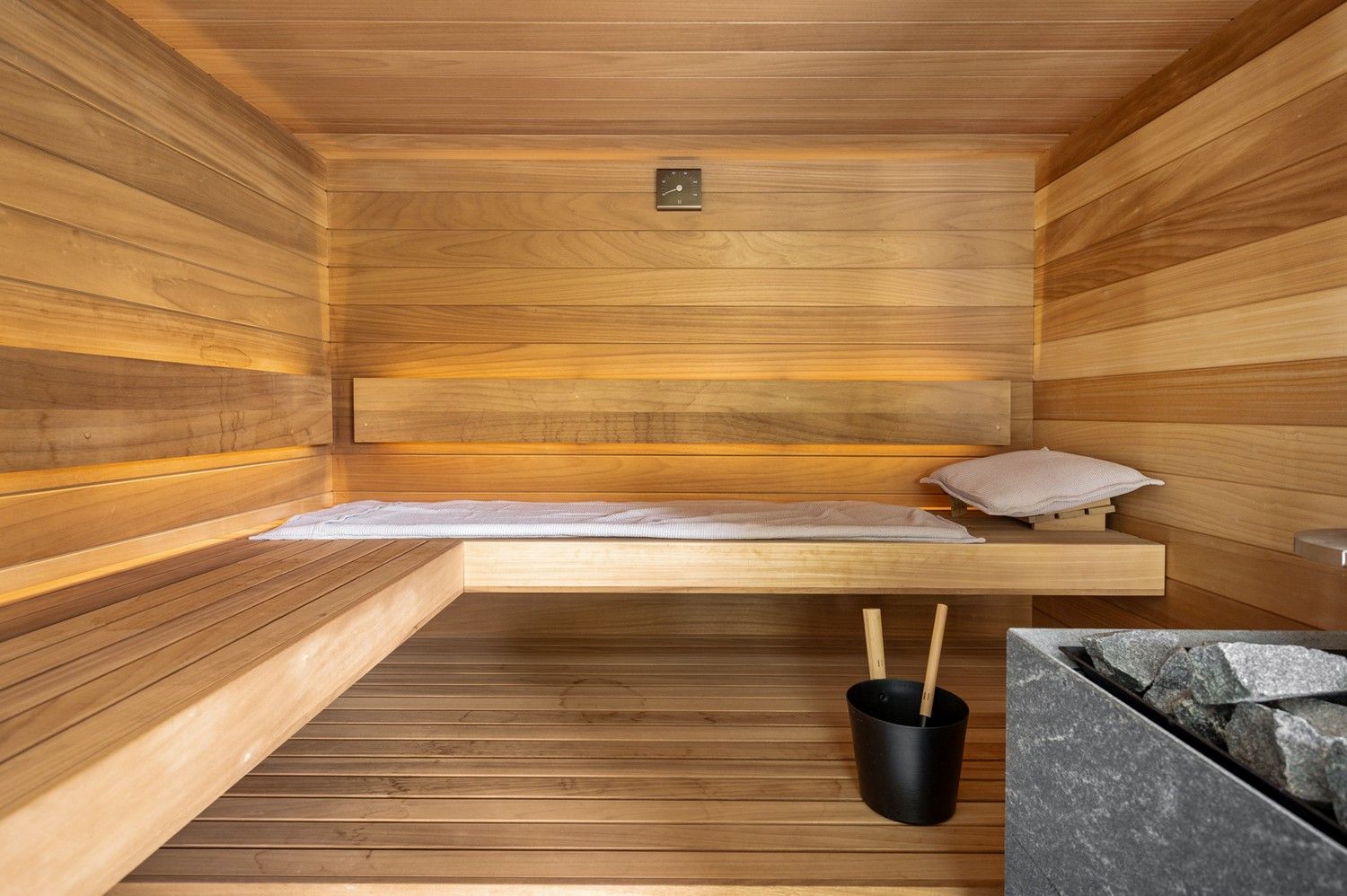 Luxueuze rietgedekte villa met zwembad & wellness in Schotenhof foto 13