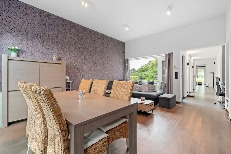 Totaal vernieuwde instapklare woning OB - Lokeren Heieinde. foto 4