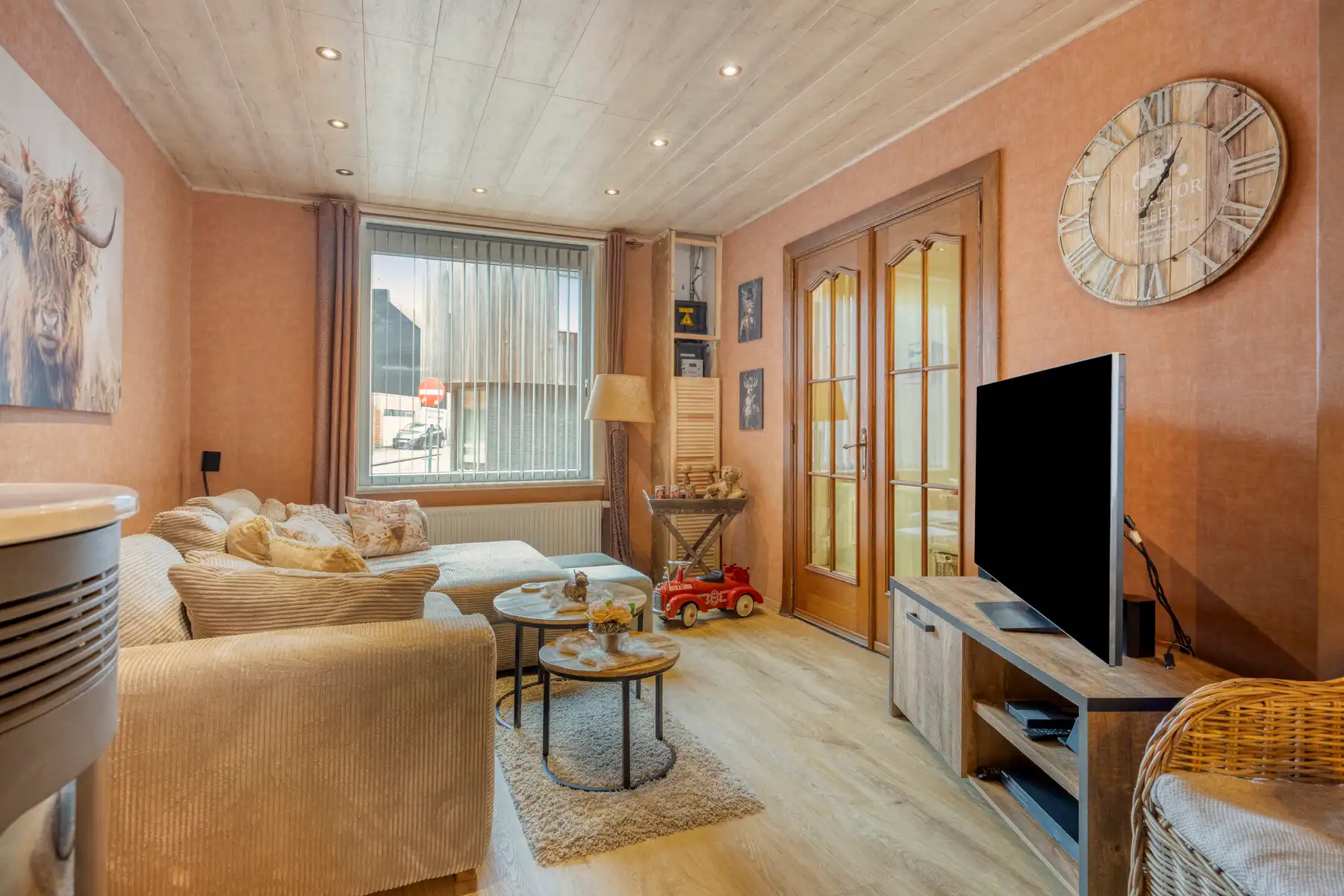 Instapklare woning met 2 (3) kamers en terras foto 3