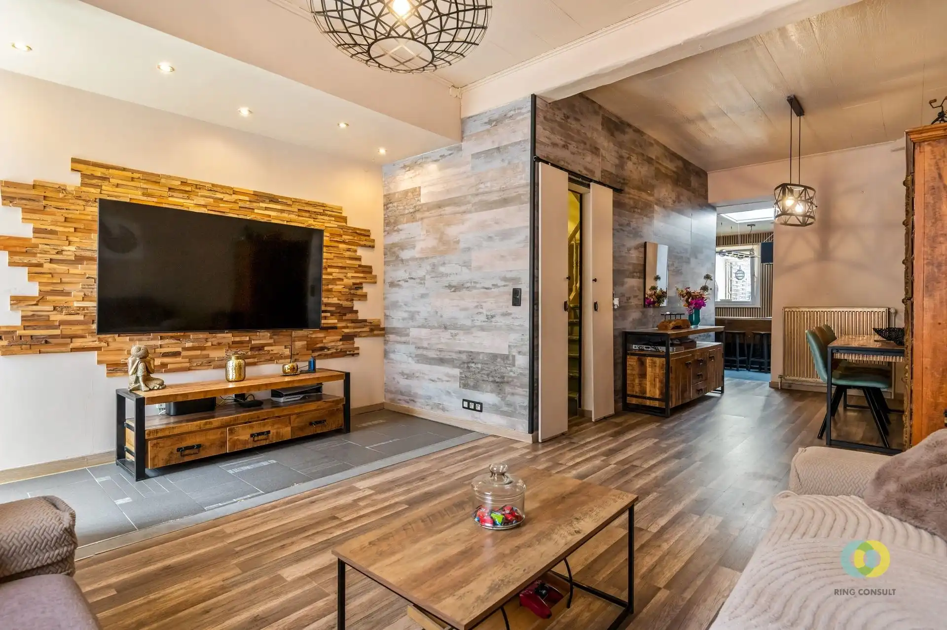 Instapklare woning met tuin en 4 slaapkamers foto 2