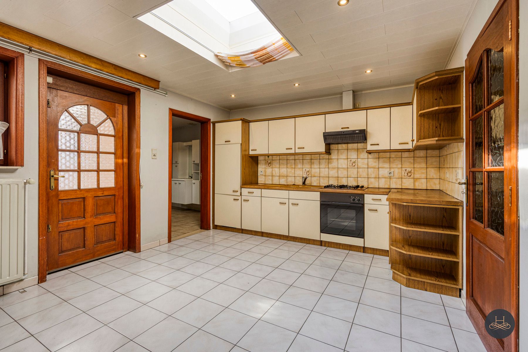 Centraal gelegen woning met grote tuin foto 8