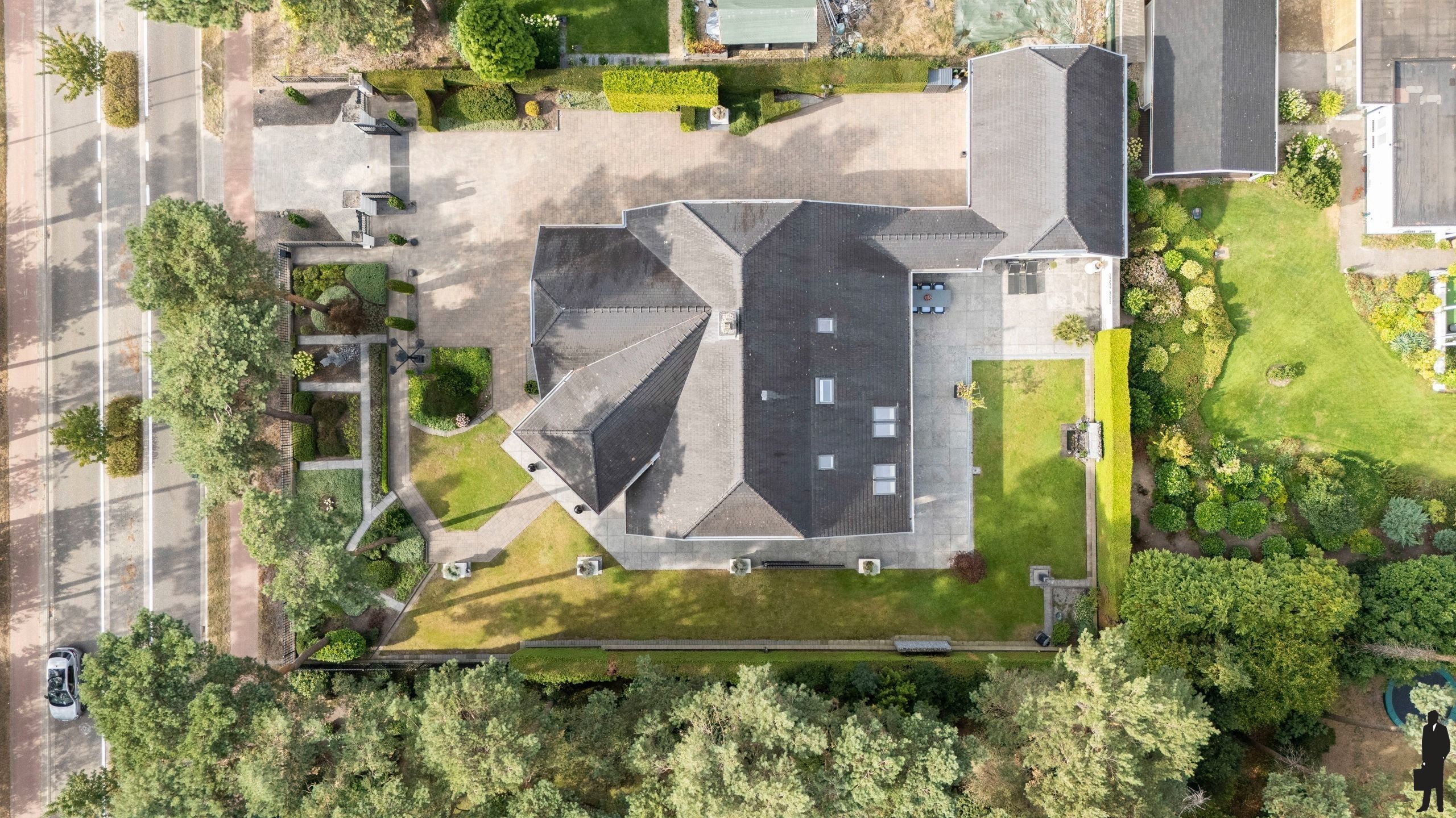 Exclusieve, uitzonderlijk statige villa-Arendsnest in groen foto 27
