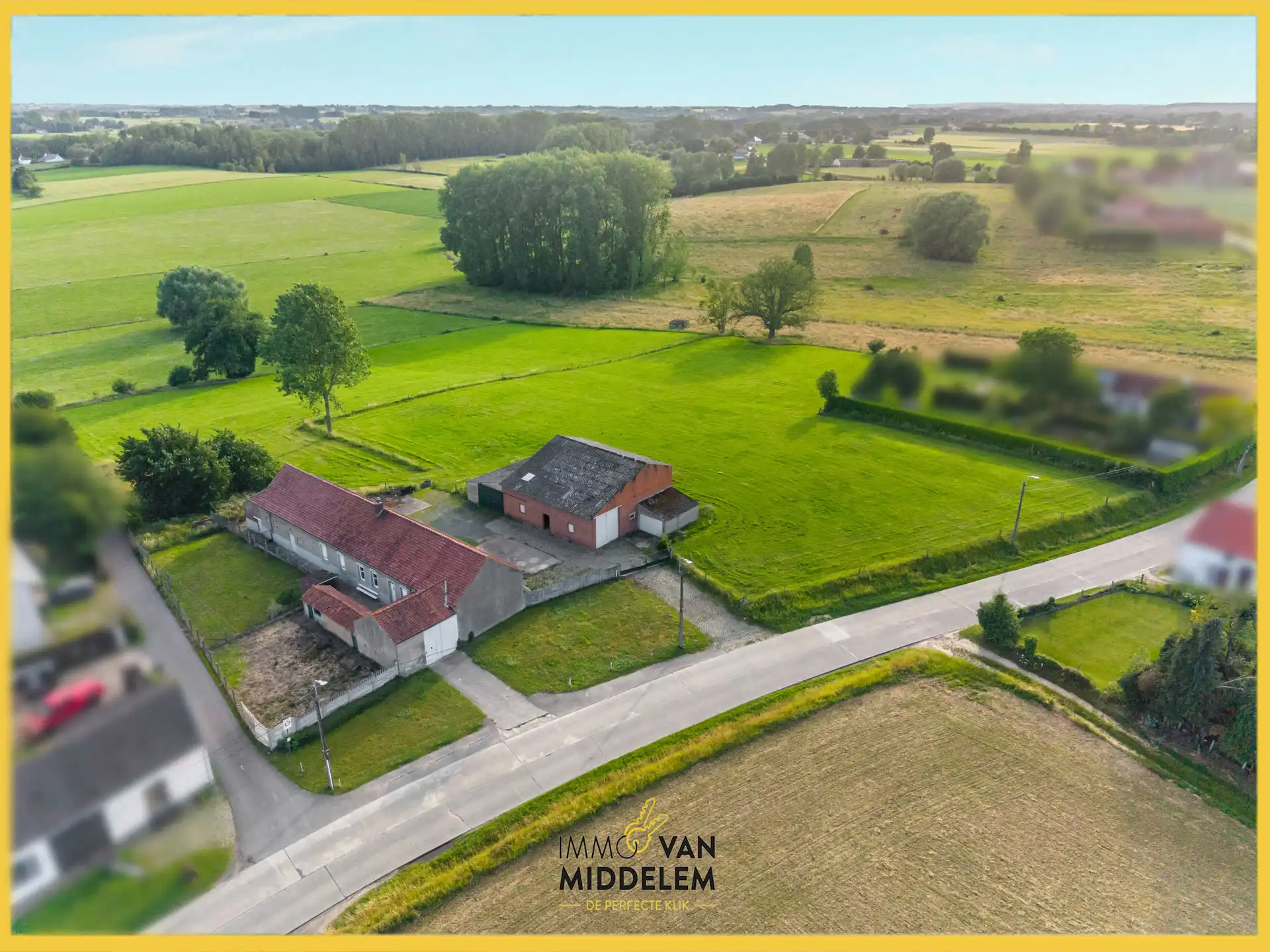 PRACHTIG GELEGEN TE RENOVEREN HOEVE OP +/- 1,50 HECTARE foto 8