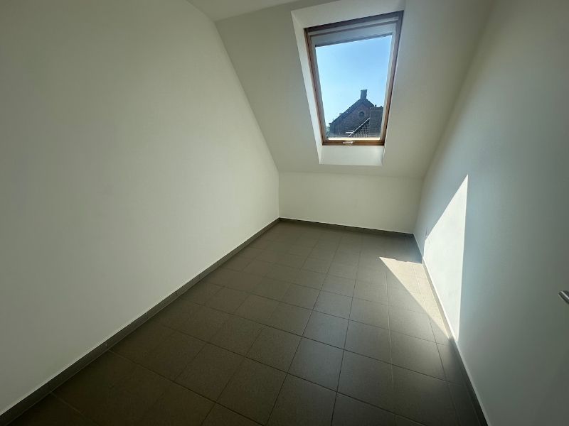 🏡 Te huur in Kaprijke – 2-slaapkamer appartement met terras en garage 🚗☀️ foto 5