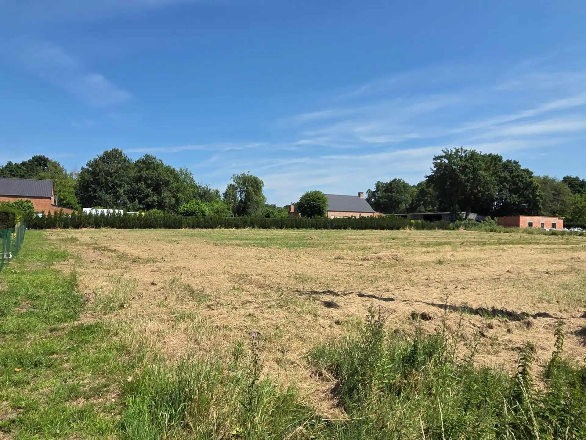 Mooie bouwgrond voor open bebouwing op 1072m² gelegen te Schriek foto 2