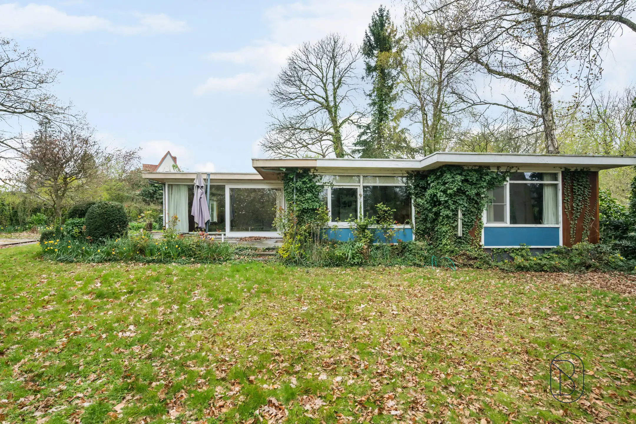 Topgelegen in de Rodenburg: te renoveren/af te breken villa foto 3