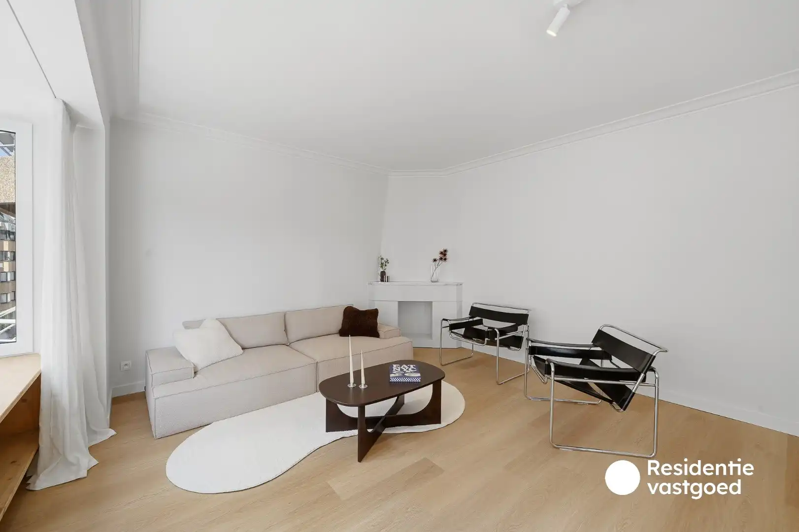 Ruim en volledig gerenoveerd appartement op topligging in Oostende foto 10