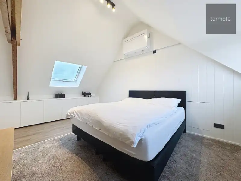 magazijn met woonst foto 43