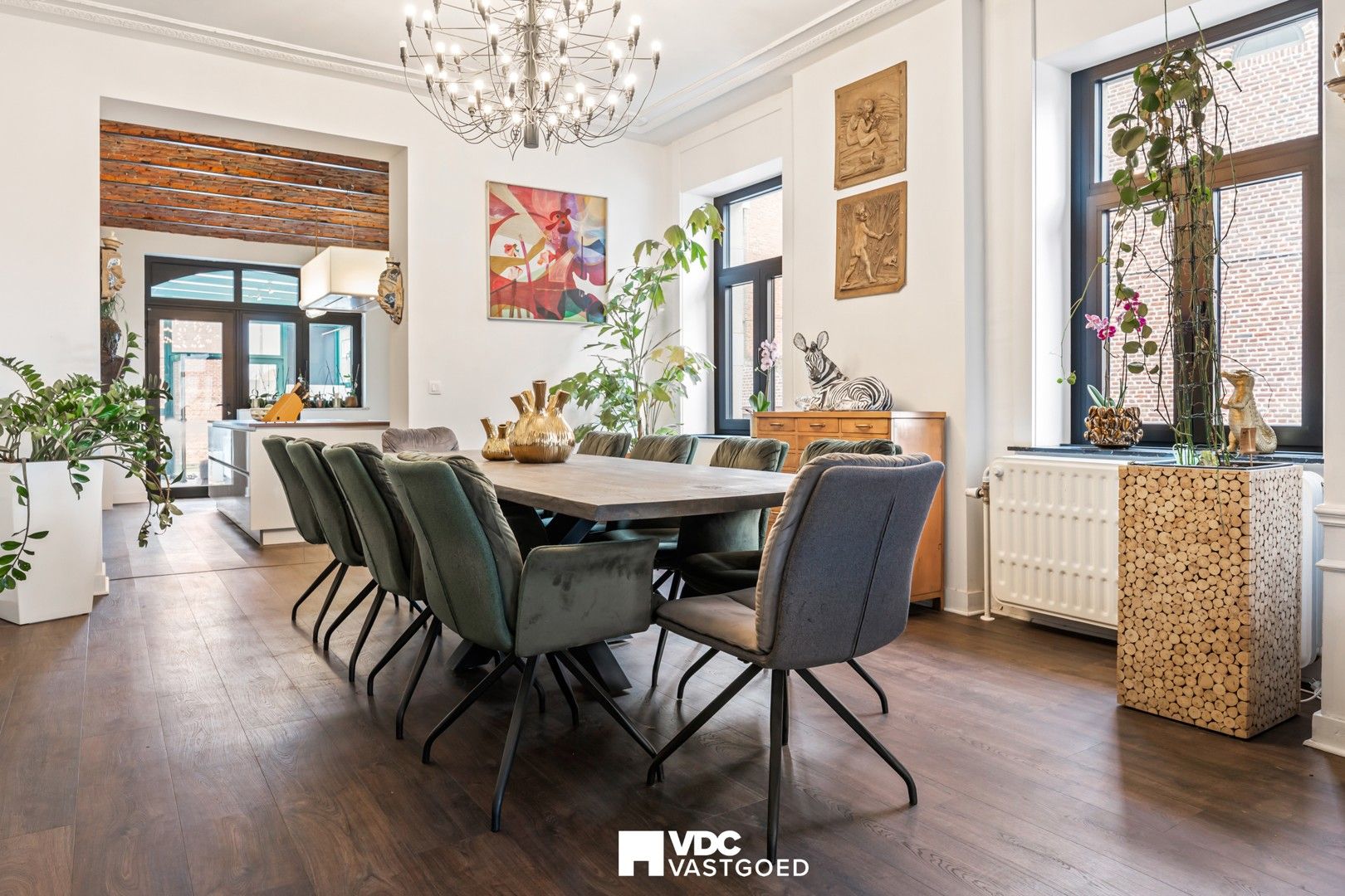 Statig herenhuis met grandeur en luxueuze afwerking in het hart van Tongeren foto 4