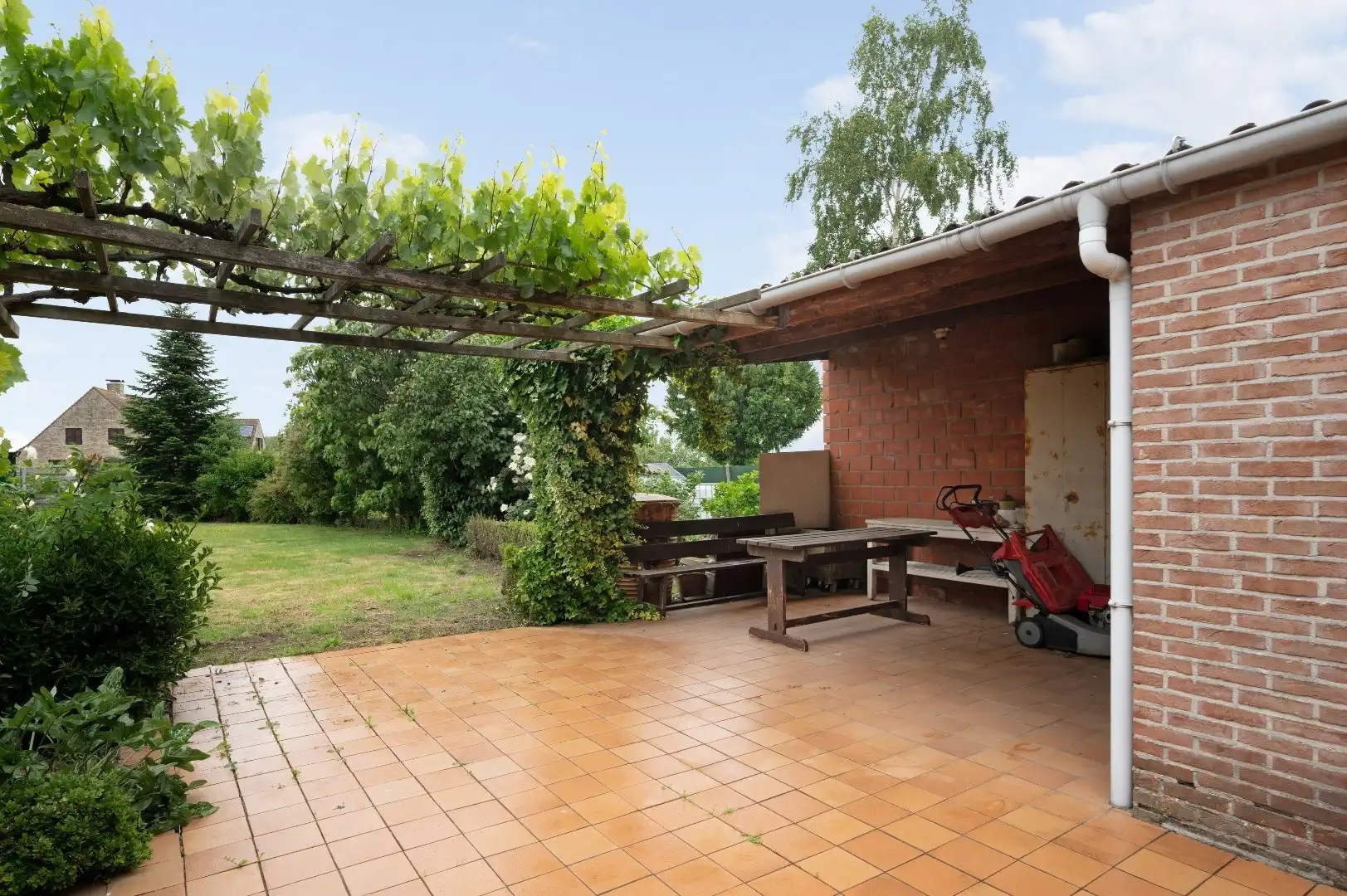 Verrassend ruime woning met 2 slaapkamers en gezellige tuin. foto 19