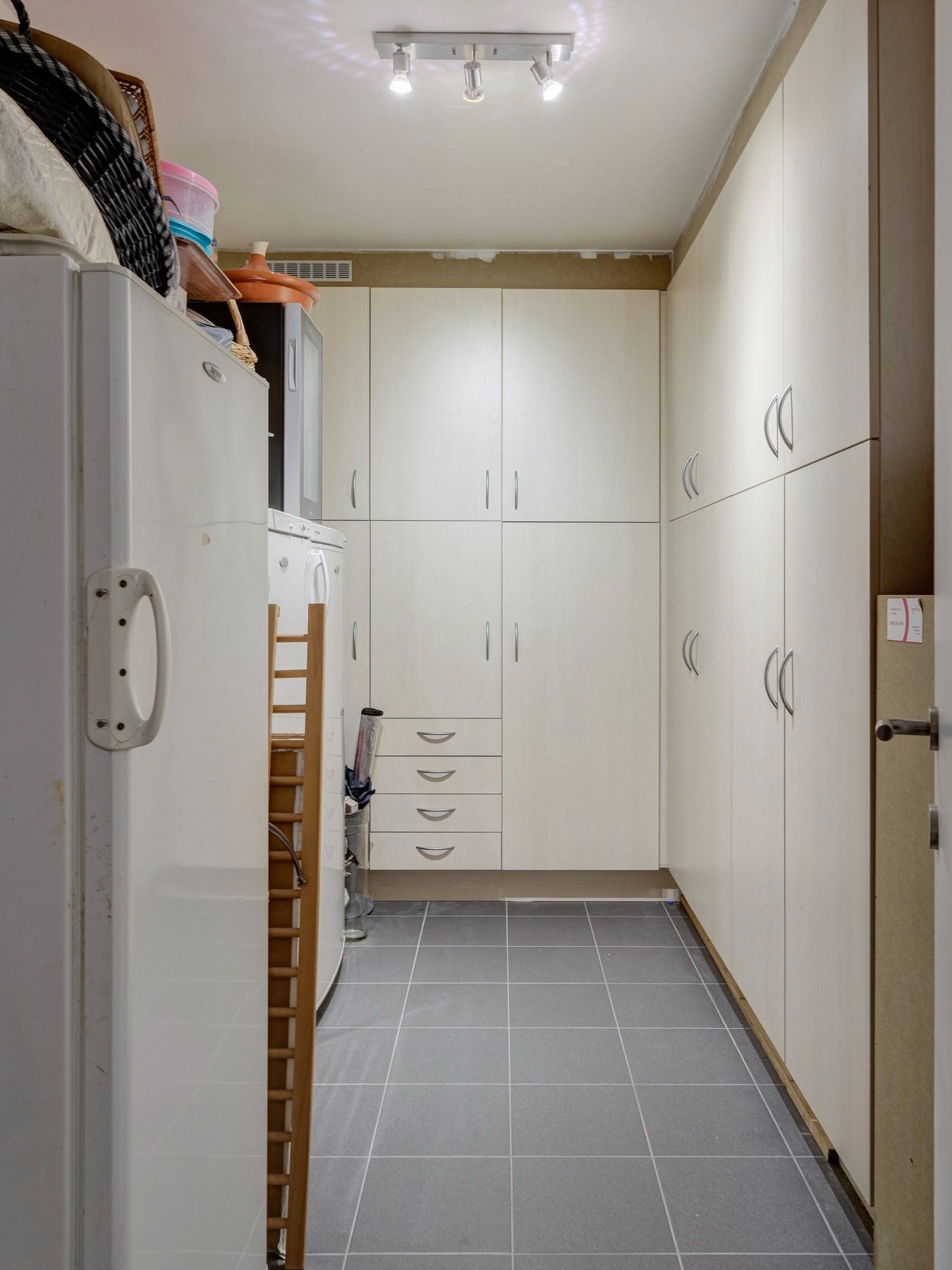 Riant gelijkvloers appartement met tuin op een boogscheut van Hasselt! foto 31