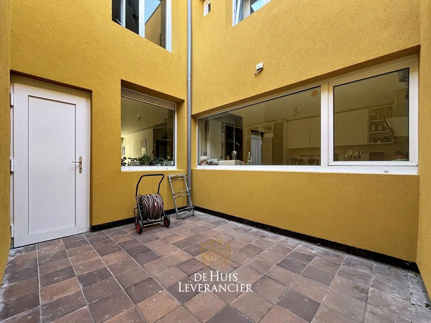 Ruime gezinswoning met 4 slpks, 2 bdks en tuin tegenover park De Schorre te koop foto 19