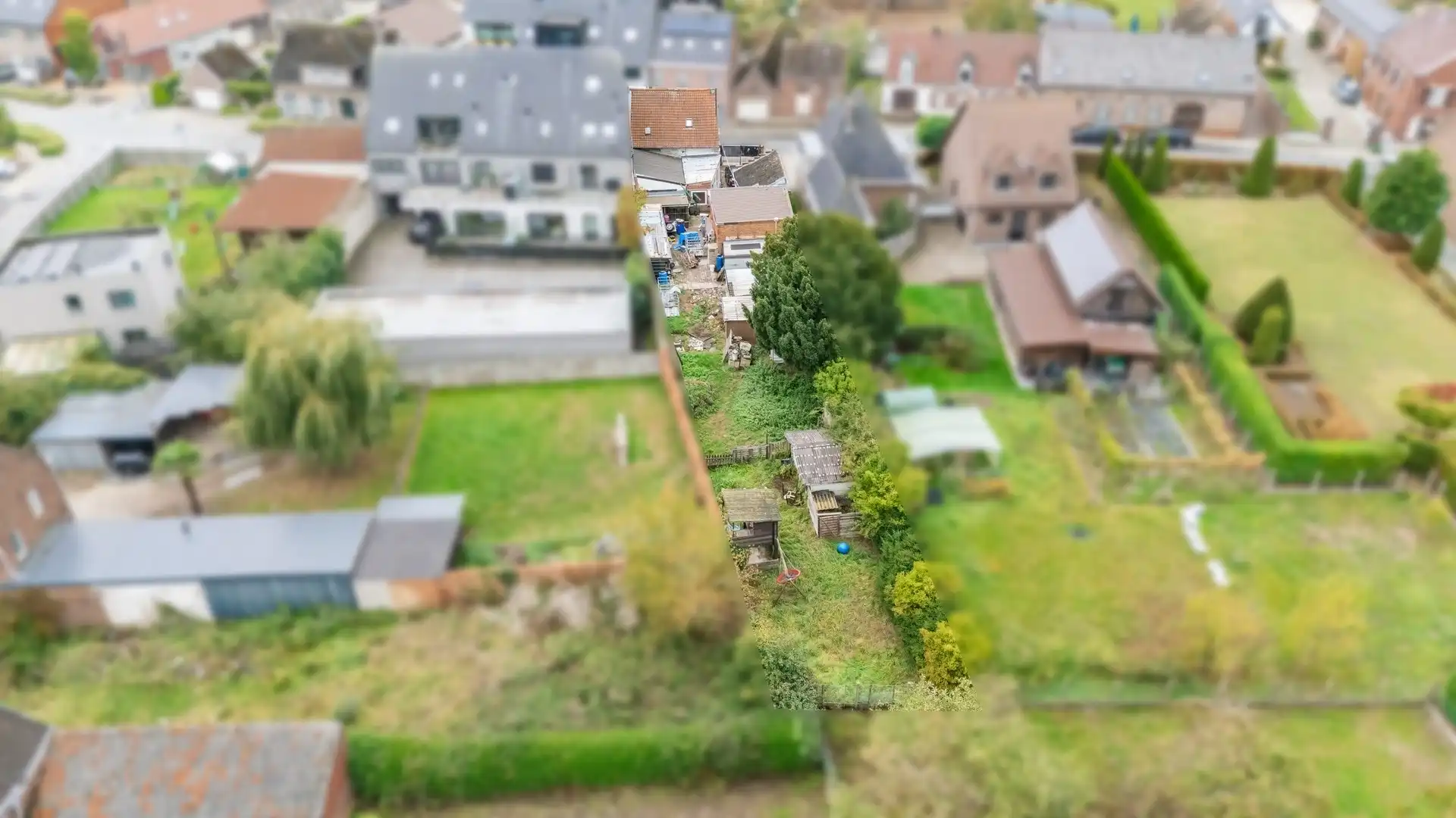 Te renoveren woning of projectgrond met tal van mogelijkheden in Wanzele! foto 19
