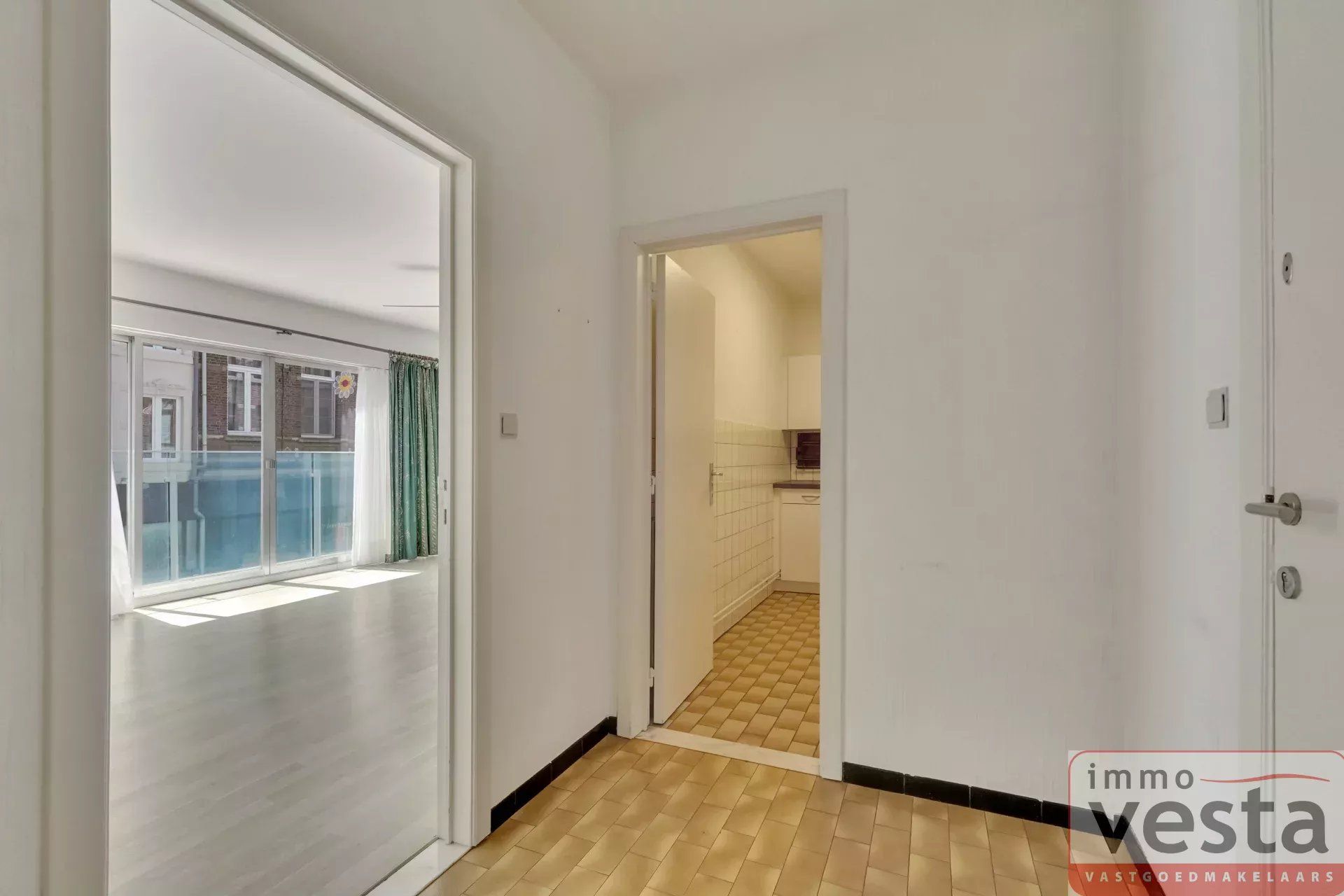 Ruim, centraal gelegen éénslaapkamerappartement foto 2