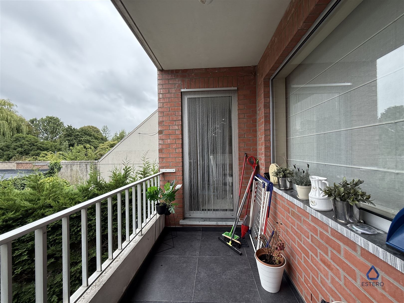 Ruim appartement met 3 slaapkamers en terras foto 8