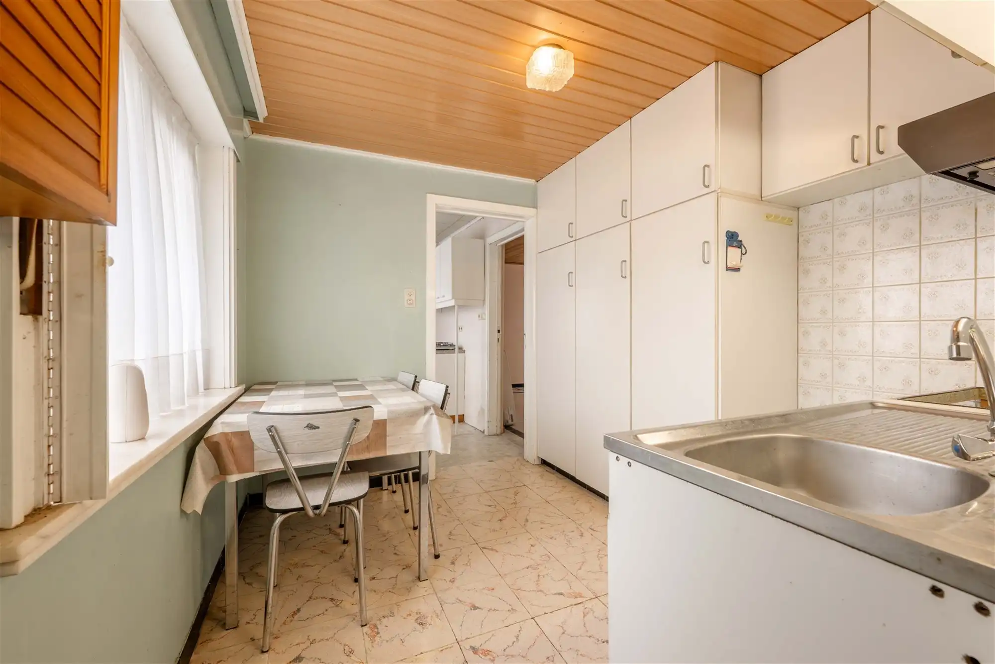 Vrijstaande woning met bijgebouwen op 2633 m² foto 6