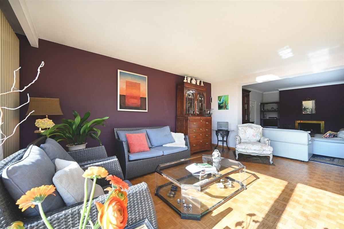 Mooie villa met veel potentieel in de populaire wijk "De Sterre"

 foto 17