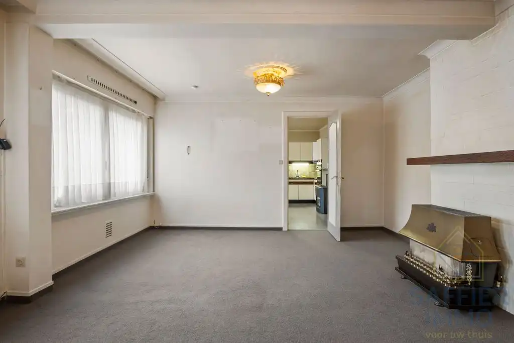 Unieke bel-etage woning in rustige buurt nabij het centrum van Izegem foto 12