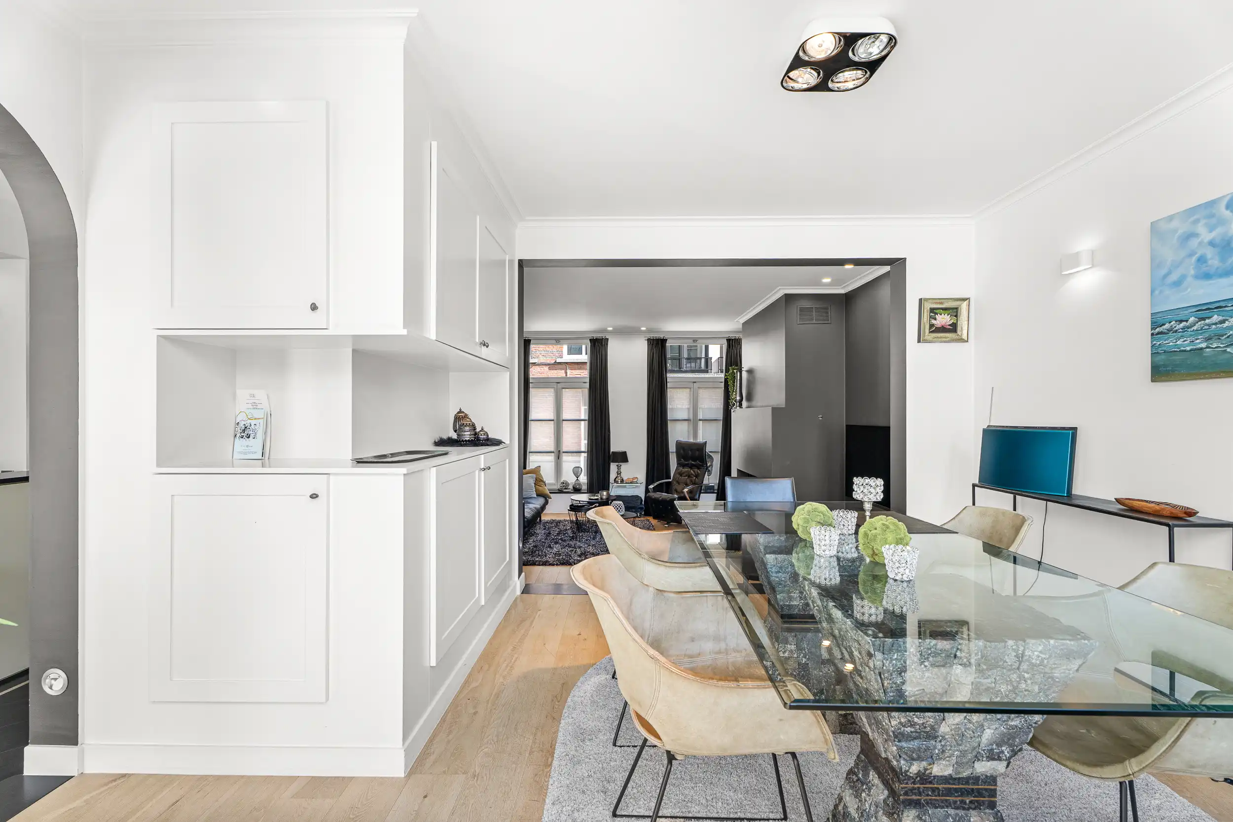 Karaktervolle burgerhuis op enkele passen van Zimmerplein foto 11