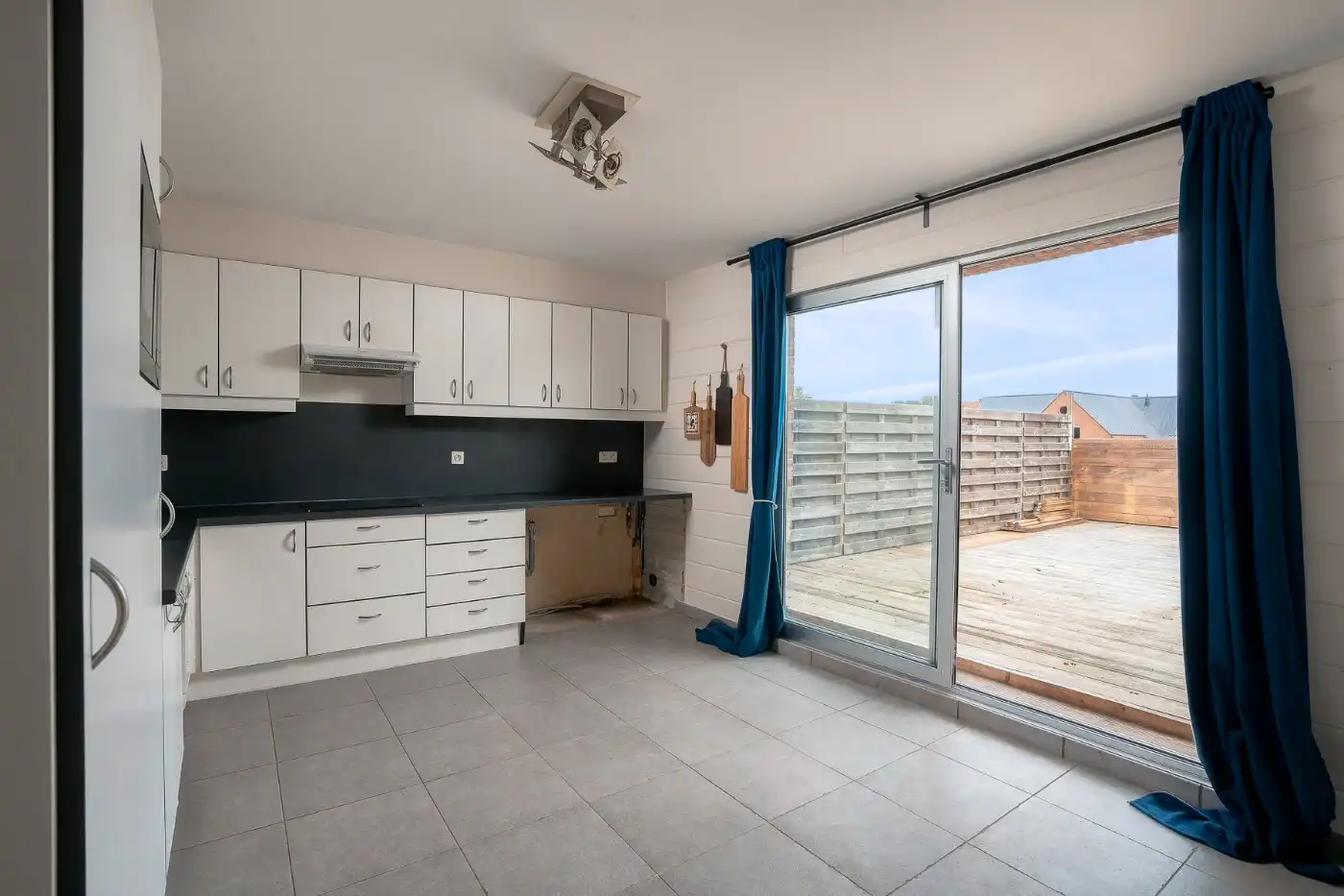 OPEN HUIZENDAG ZATERDAG 10/10 VAN 11u30 TOT 13u00 - Instapklaar duplex-app. met 2 slpk. en groot dakterras foto 10