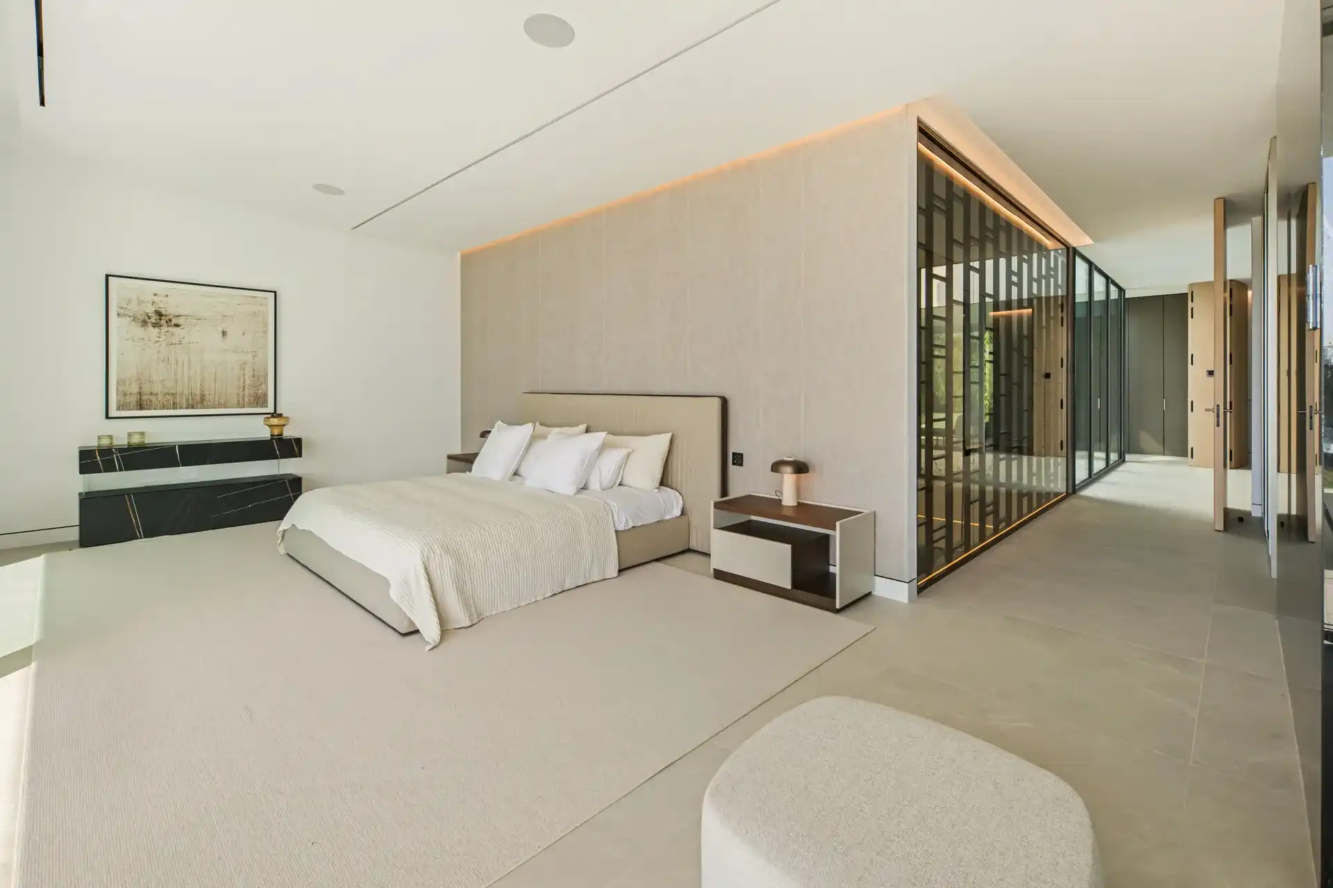 Exclusieve villa met resortgevoel in het meest prestigieuze deel van Marbella foto 26