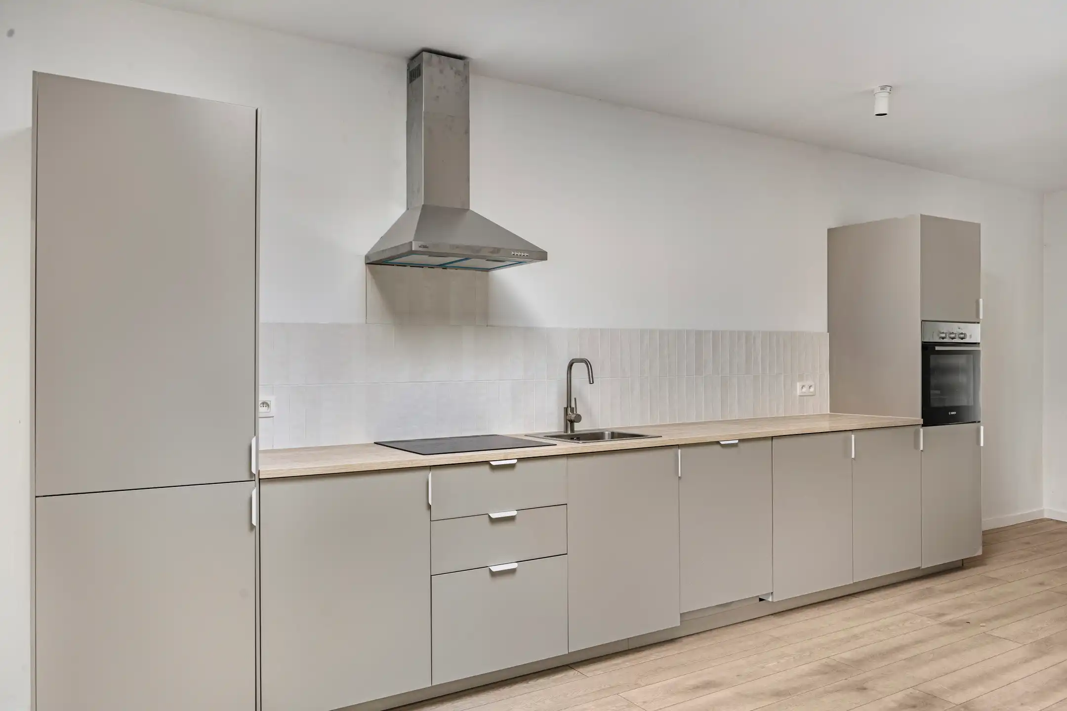 Gerenoveerde woning op centrale ligging te Sint-Joris-Weert foto 7