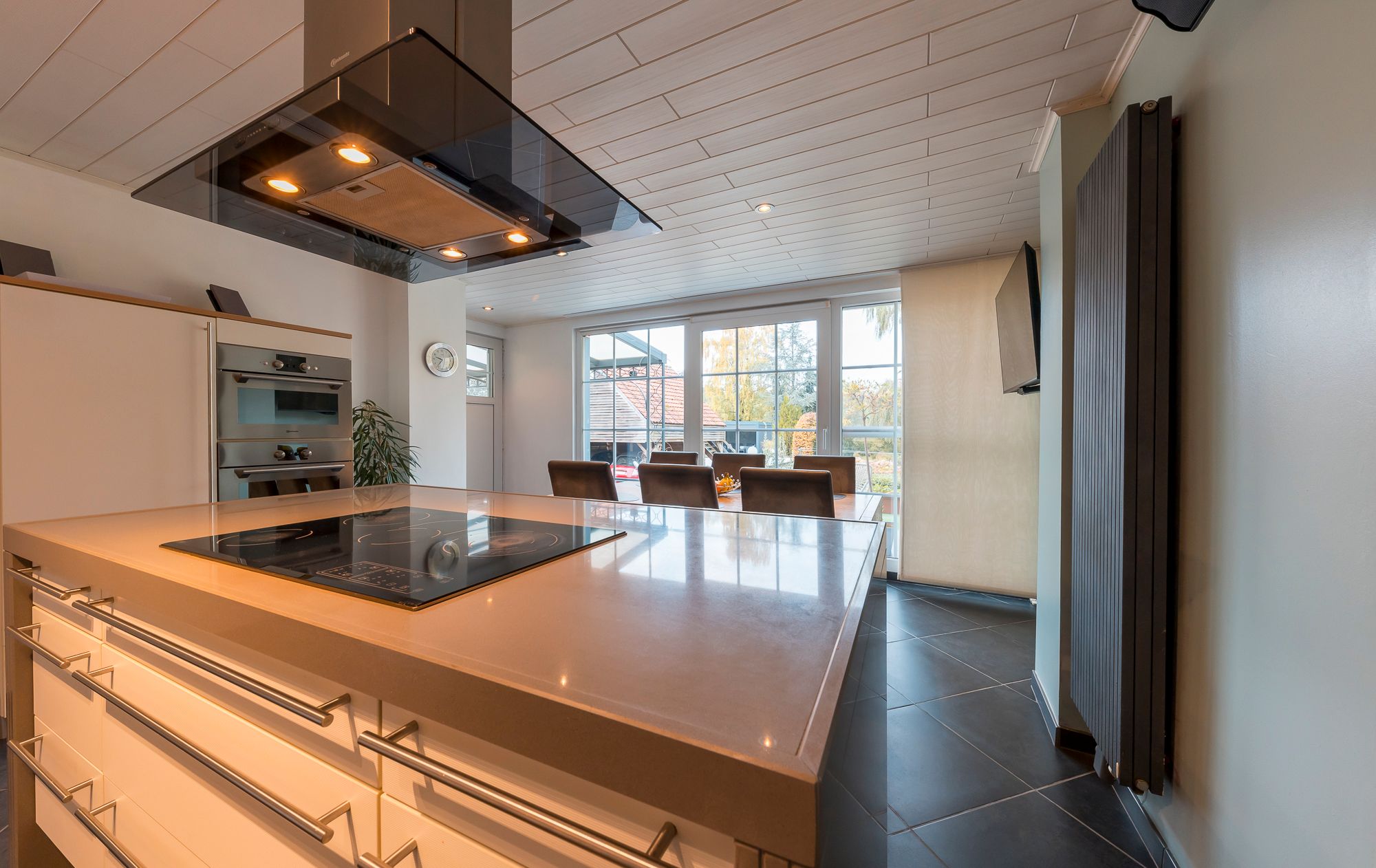 TE KOOP: Karaktervolle woning + naastliggend multifunctioneel bijgebouw op gunstige ligging in Bocholt foto 6
