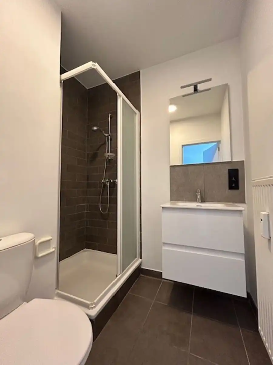 Zeer ruime studio (32m²) Tiensestraat Leuven  foto 4