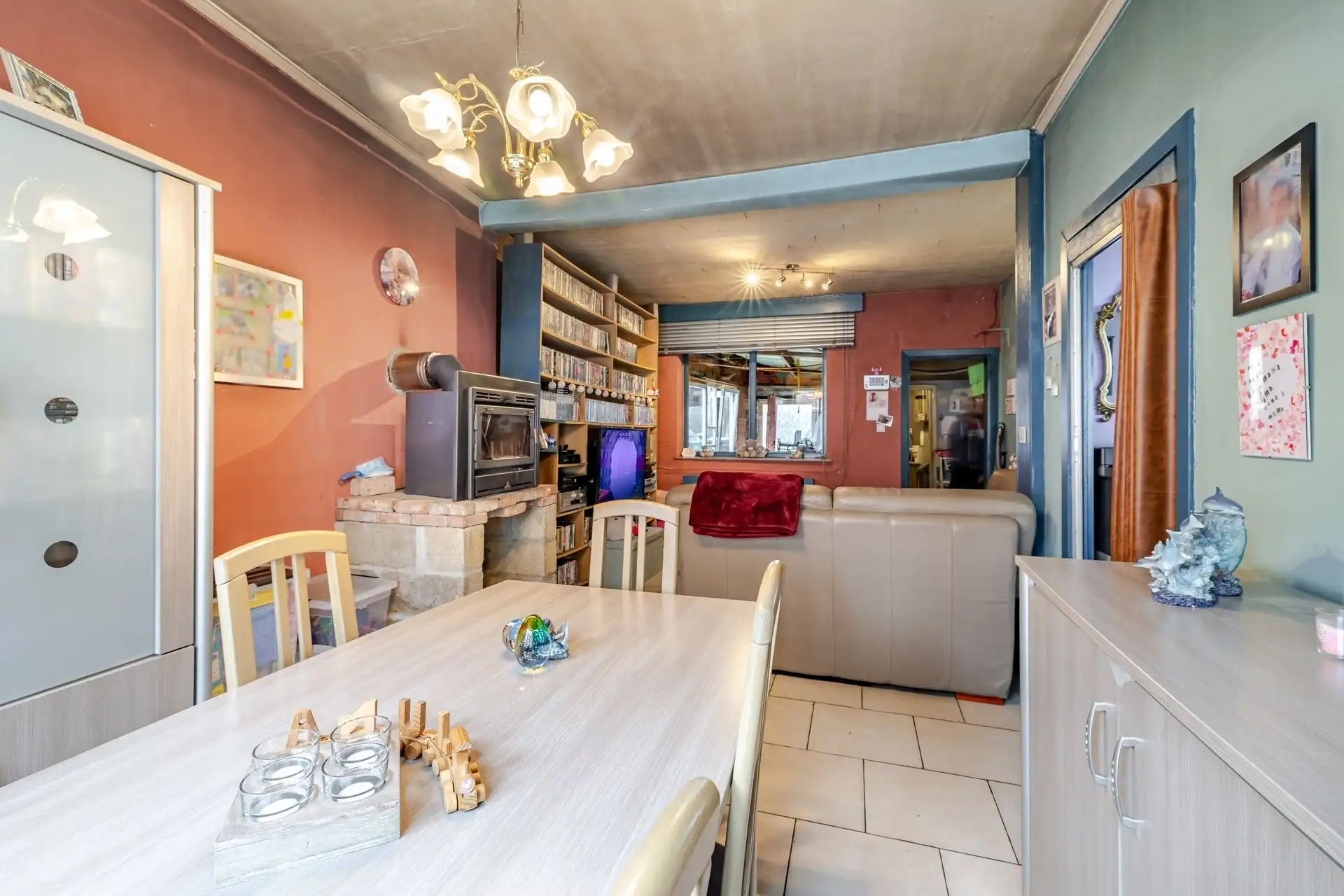 Te renoveren woning of projectgrond met tal van mogelijkheden in Wanzele! foto 5