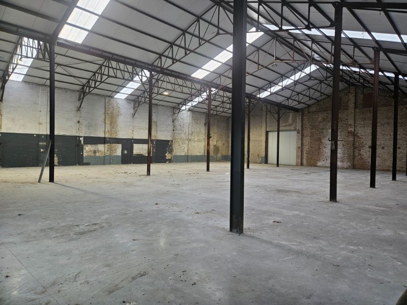 Te huur te Beitem/Roeselare : loods van +/- 900 m² op een opp van +/- 1700 m² foto 4