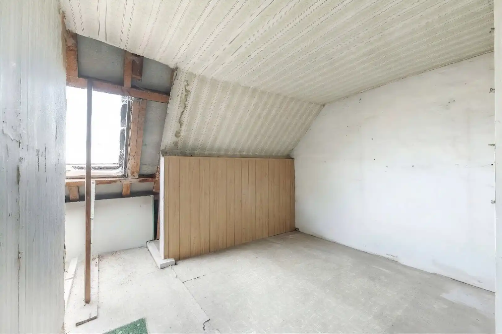 LANDELIJK GELEGEN WONING MET POTENTIEEL IN TIELT (MEULEBEKE) foto 11
