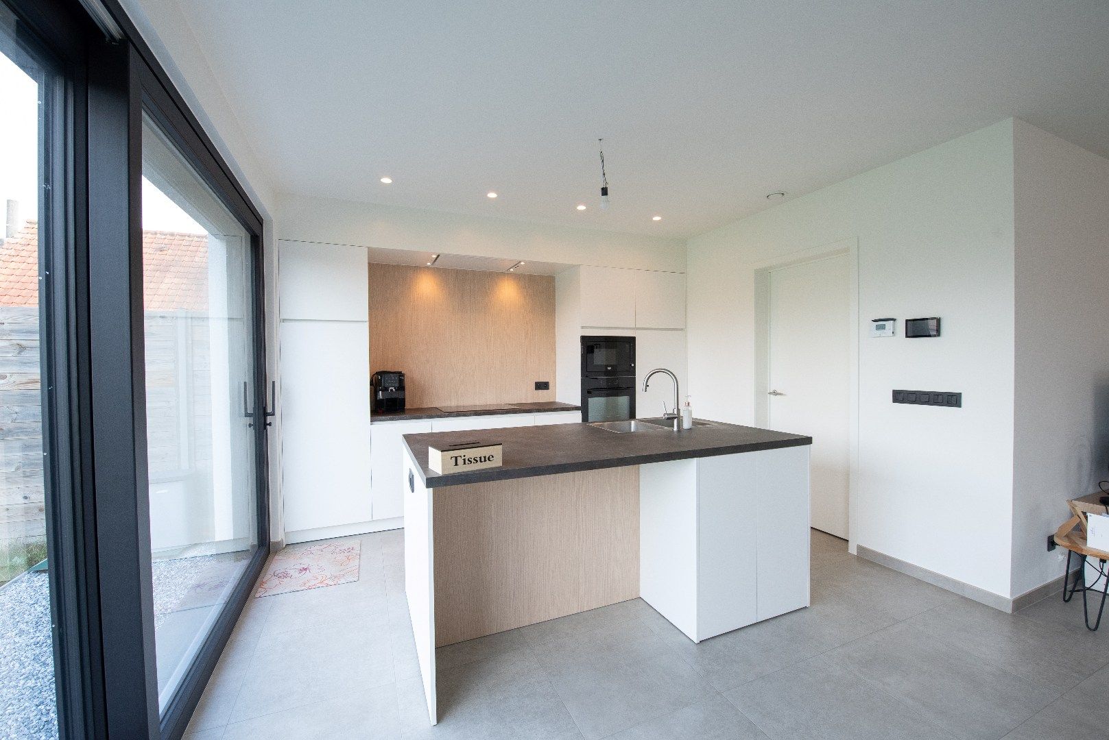 Volledig instapklare woning met 3 slaapkamers en leuke tuin in Zulte foto 6