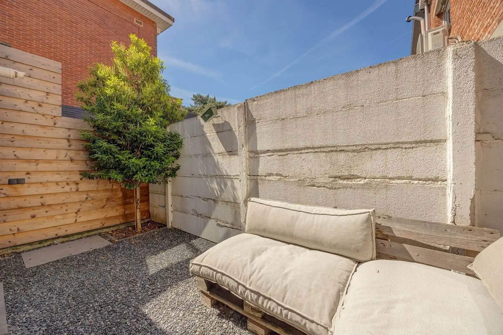 

Instapklaar gelijkvloers met stadstuintje en garagebox  foto 7