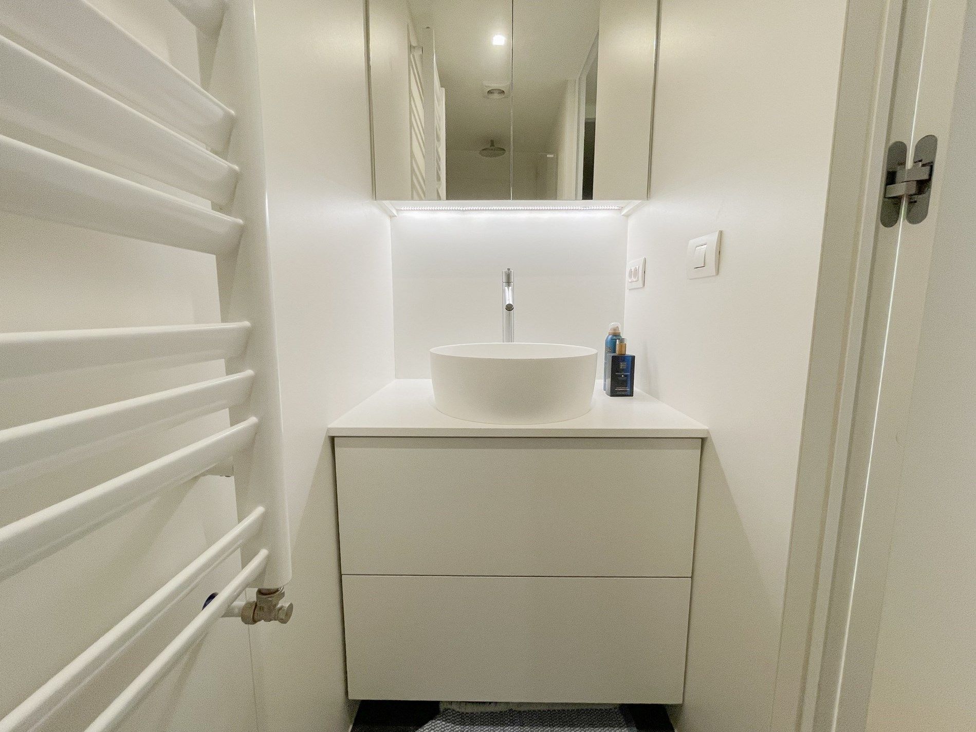 Appartement met zijdelings zeezicht en een ruim zuidwest gericht terras. foto 21